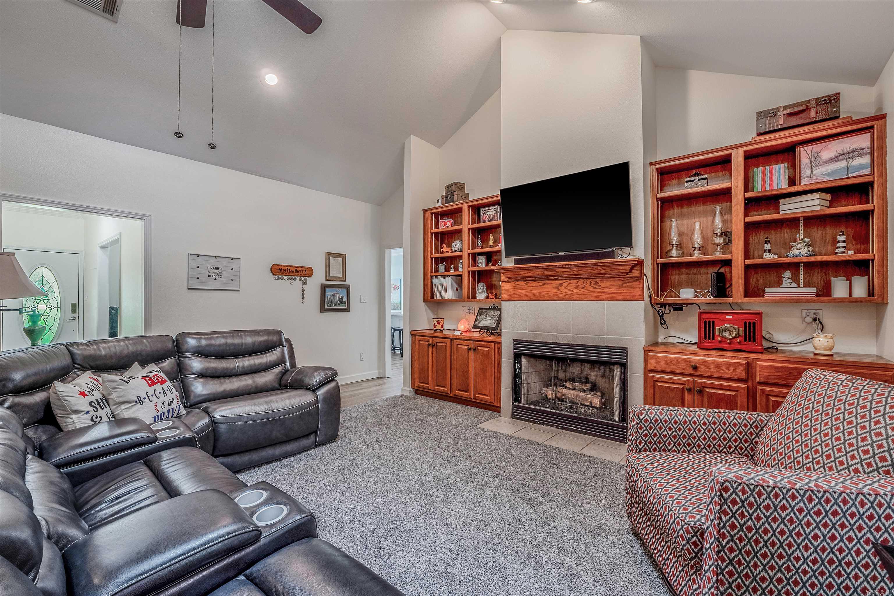 BAY RIDGE ESTATES - Residential