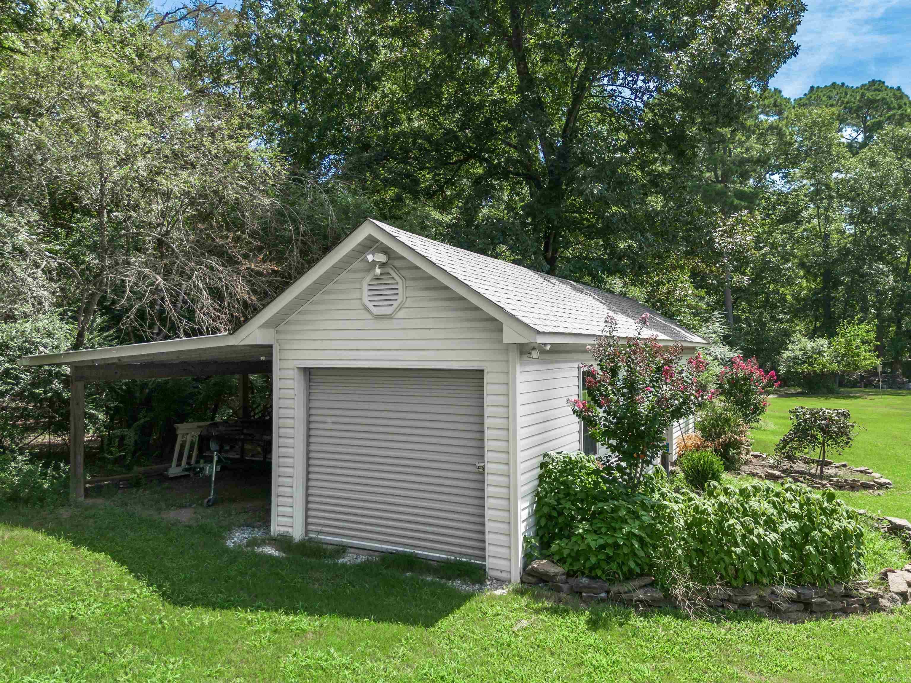 BAY RIDGE ESTATES - Residential