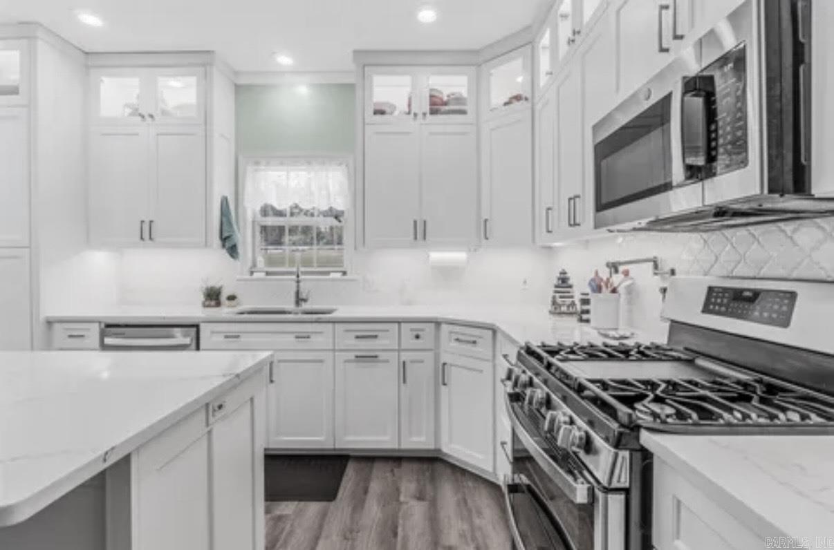 BAY RIDGE ESTATES - Residential