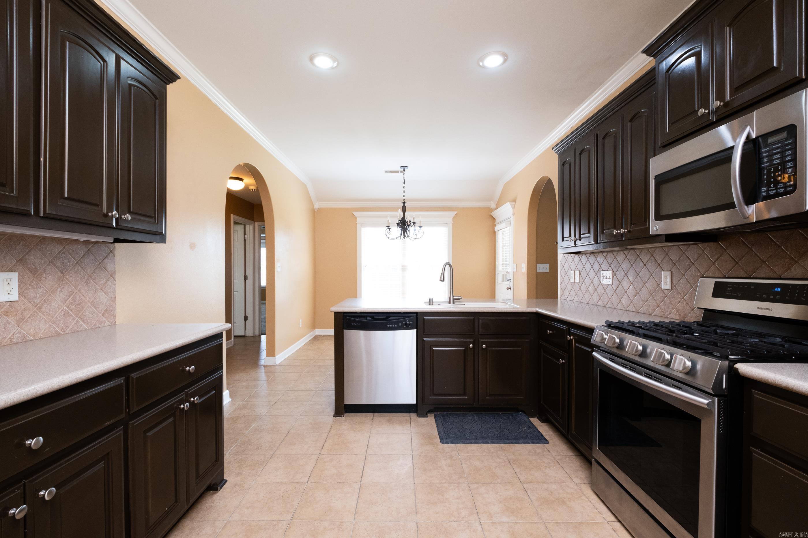 KENWOOD ESTATES - Residential