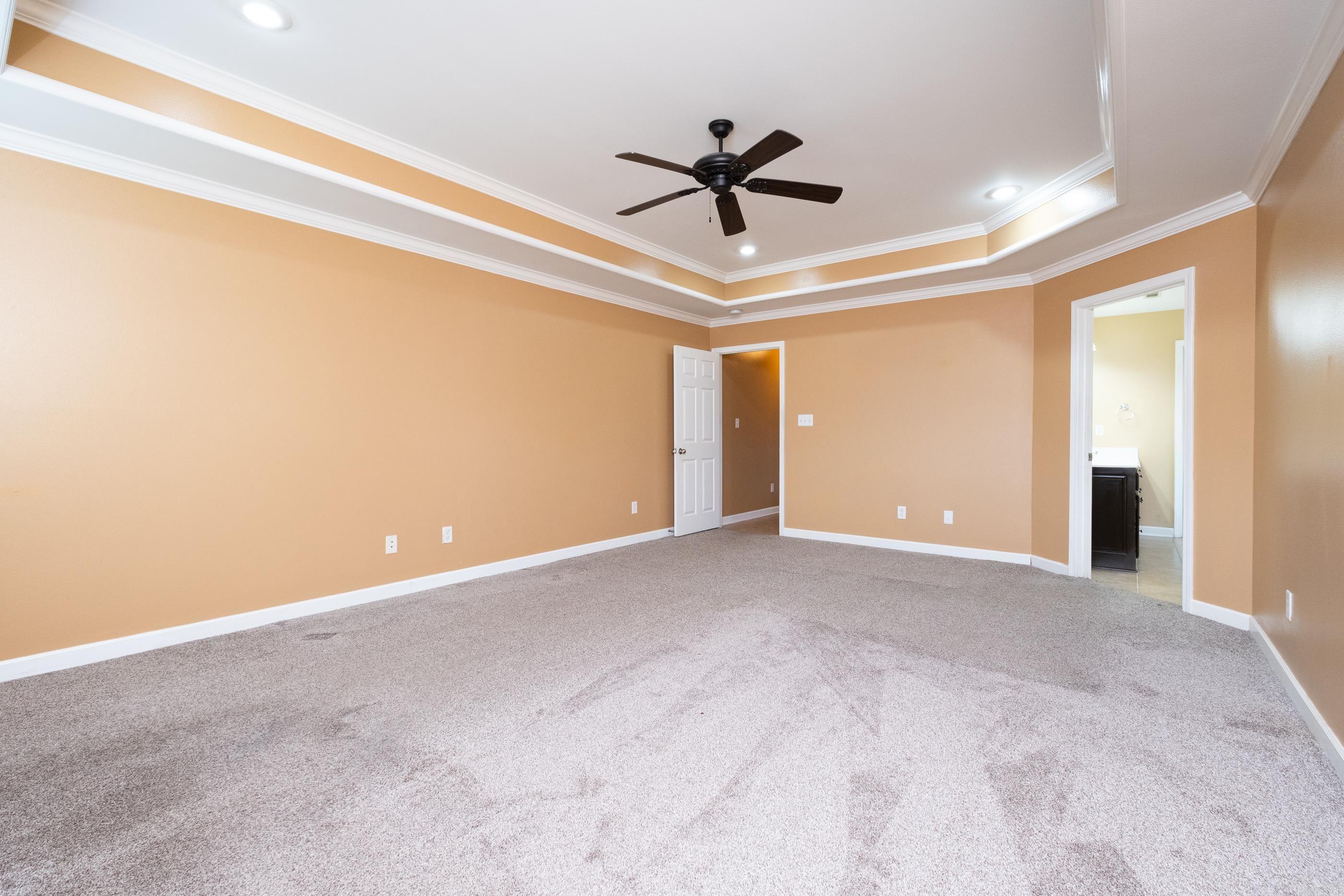 KENWOOD ESTATES - Residential