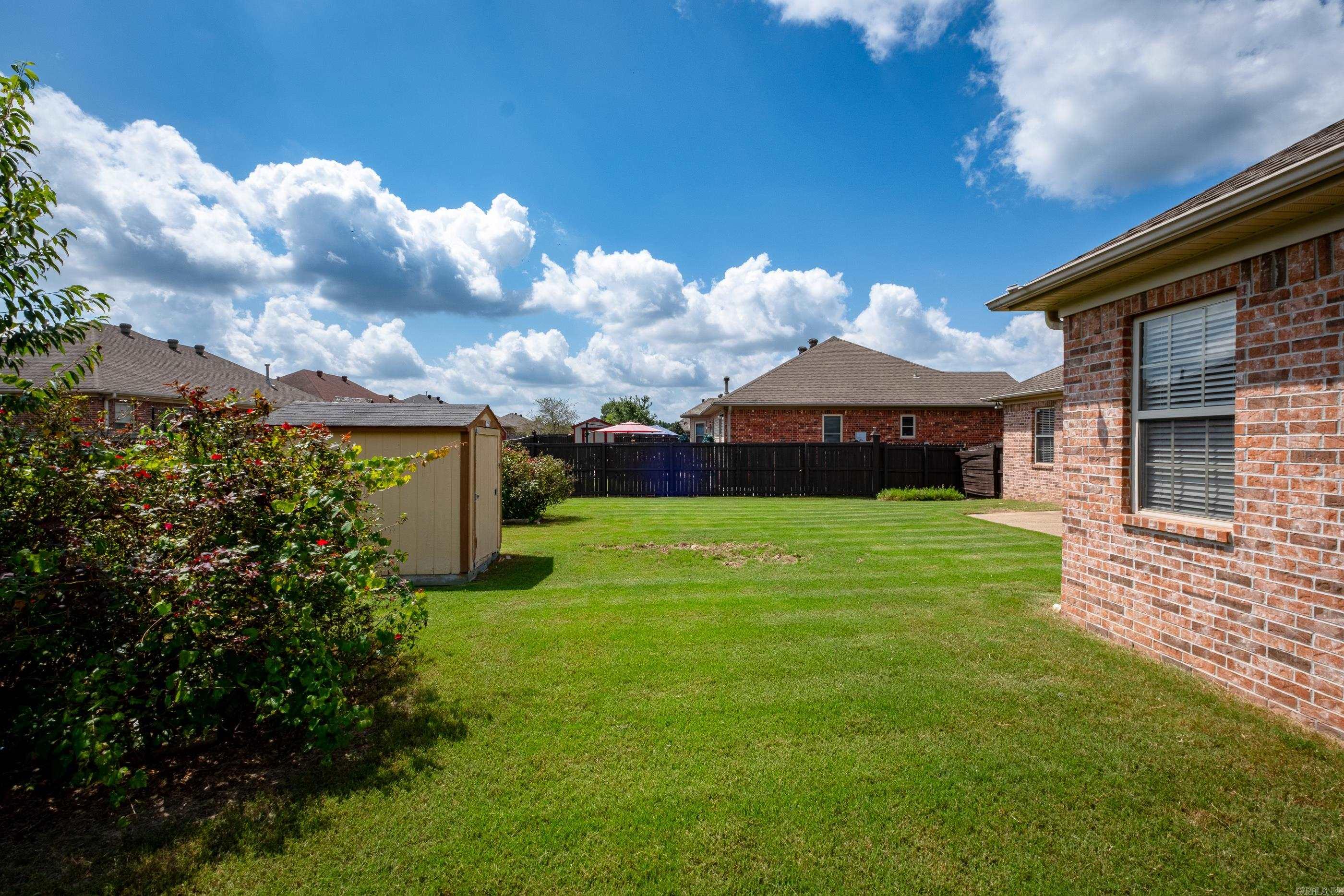 KENWOOD ESTATES - Residential