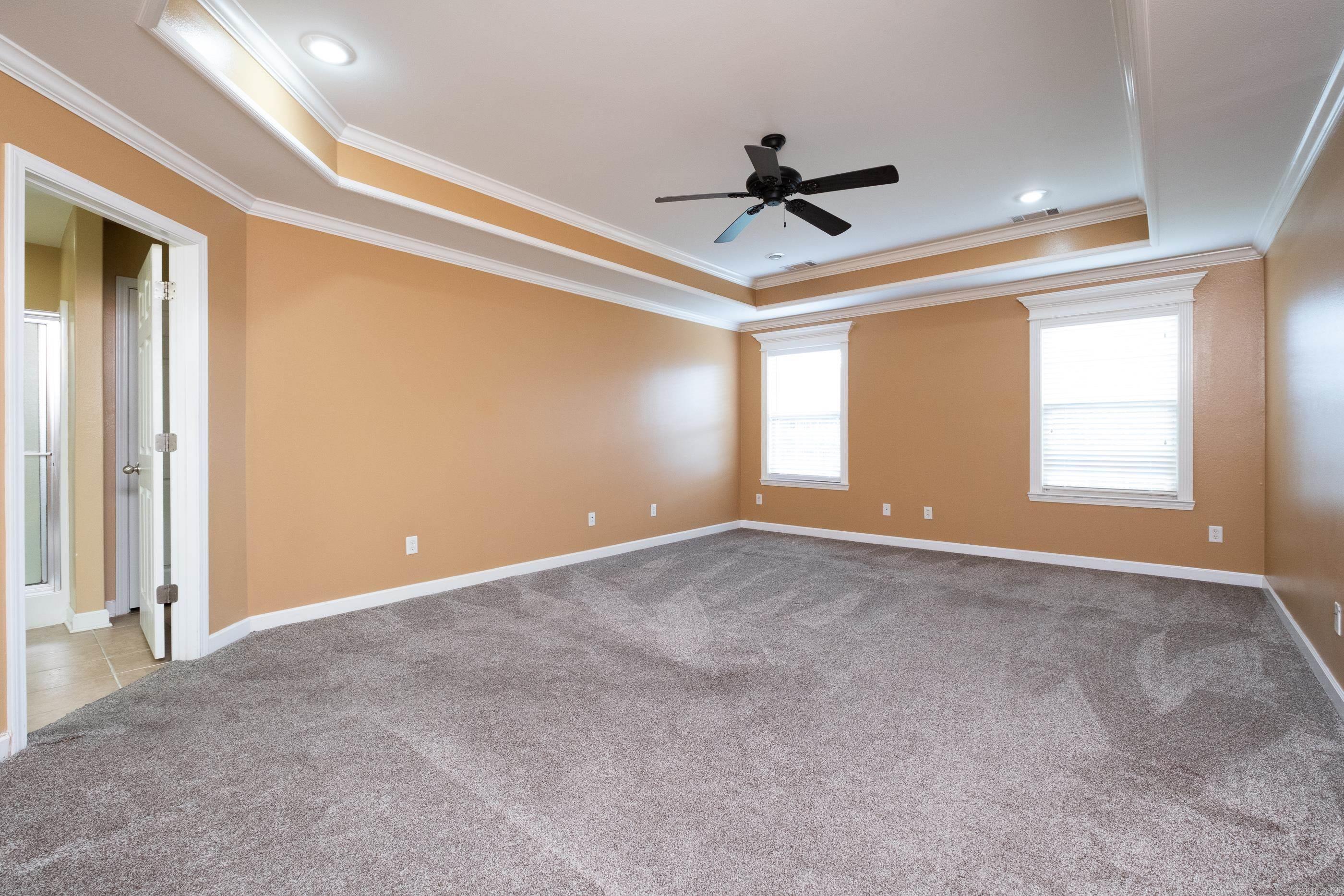 KENWOOD ESTATES - Residential