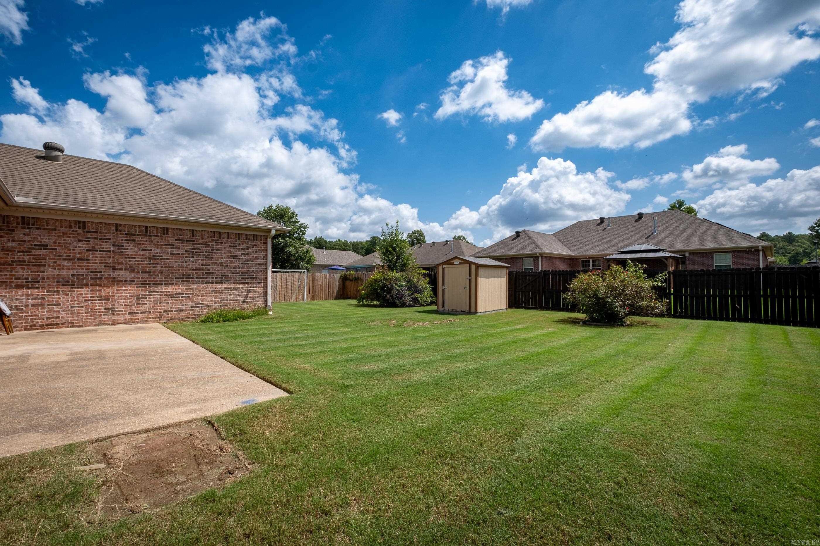 KENWOOD ESTATES - Residential