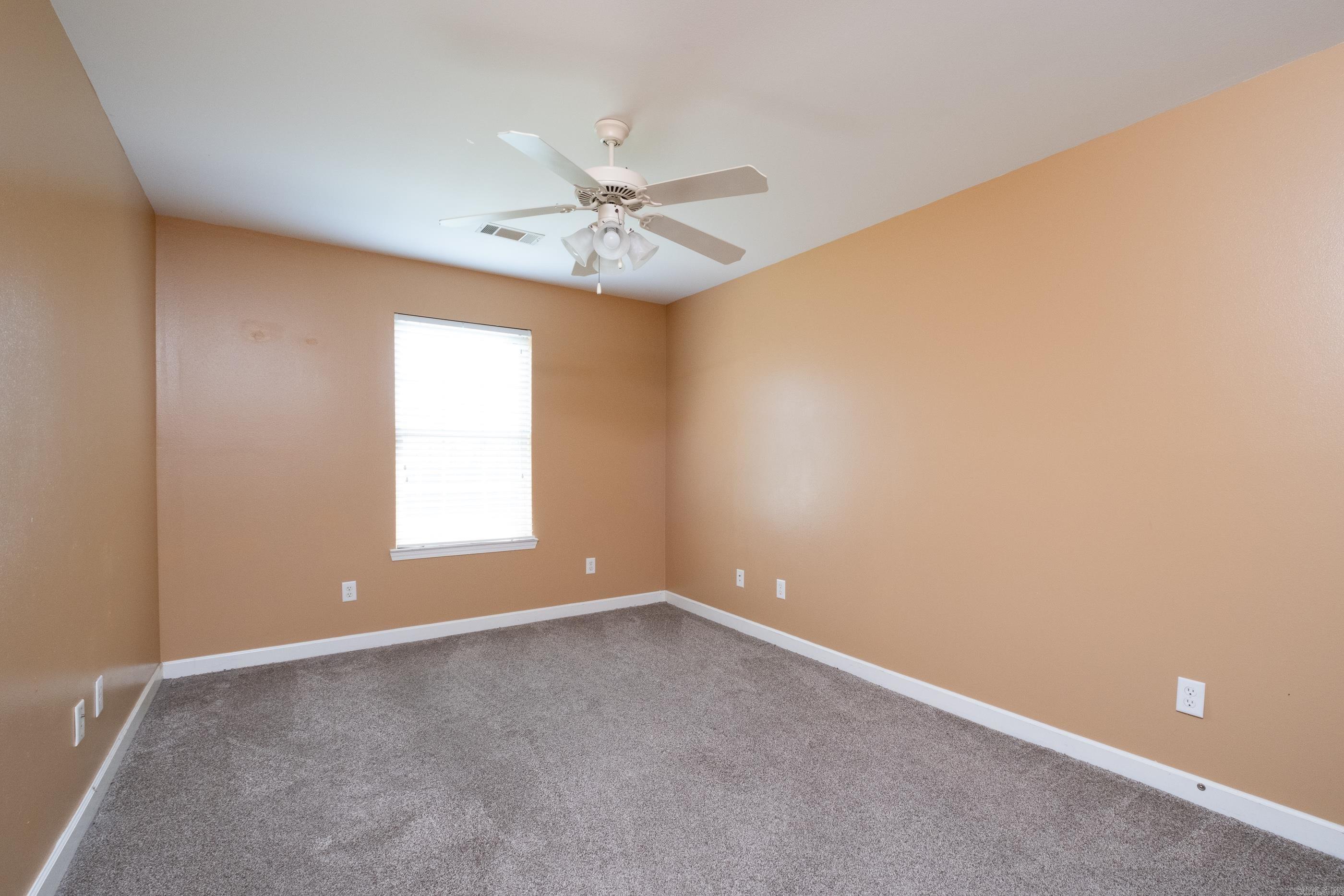 KENWOOD ESTATES - Residential