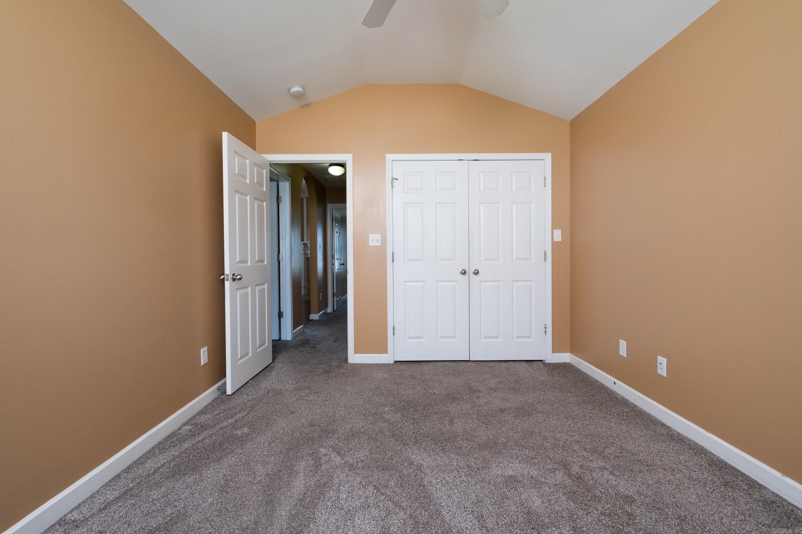 KENWOOD ESTATES - Residential