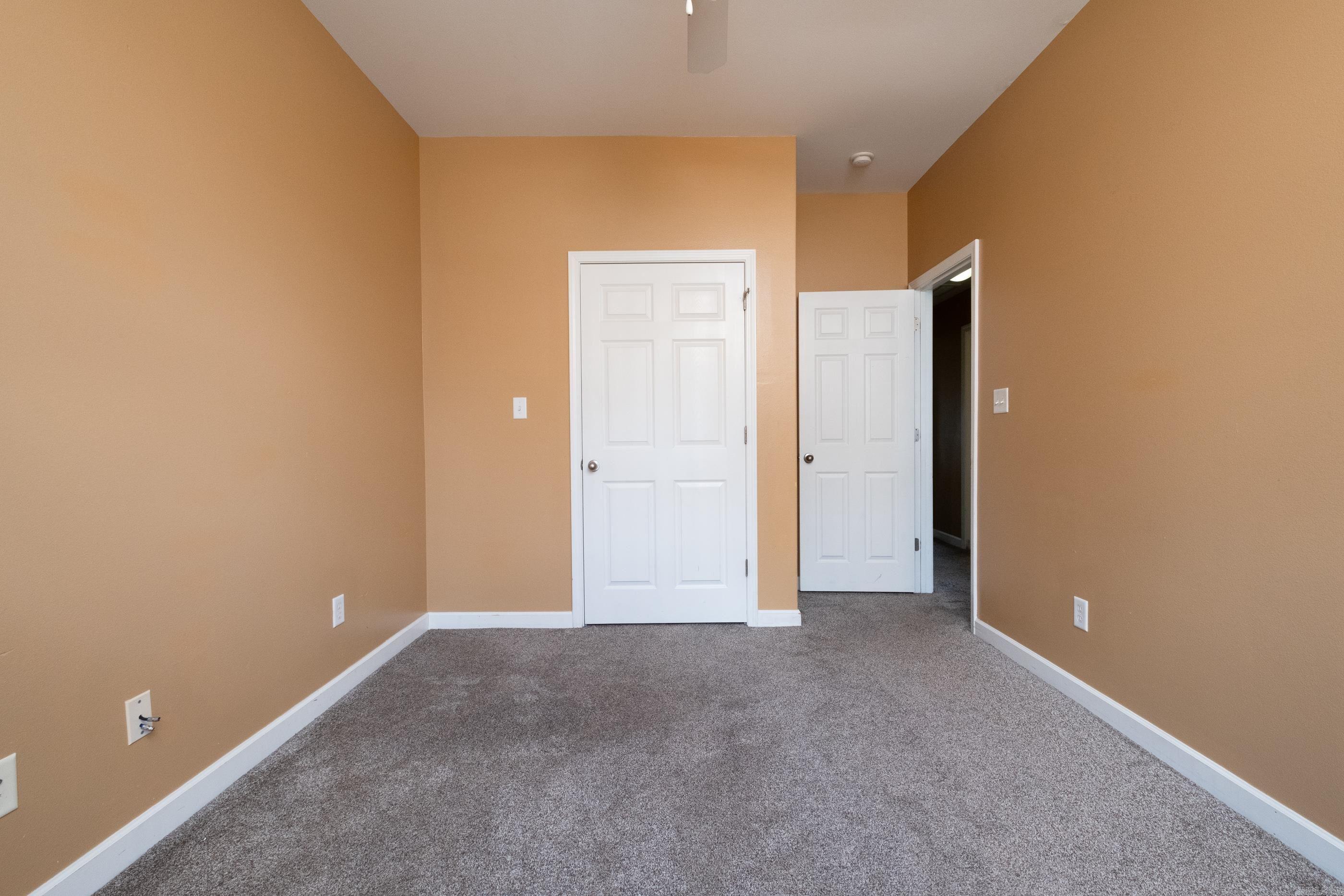 KENWOOD ESTATES - Residential