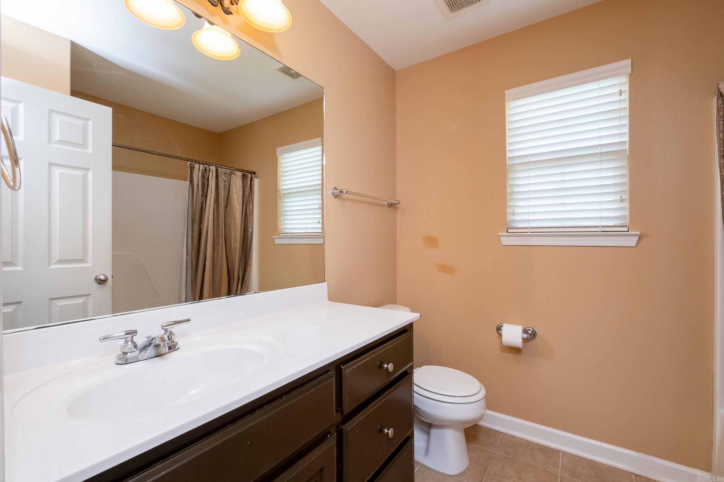 KENWOOD ESTATES - Residential