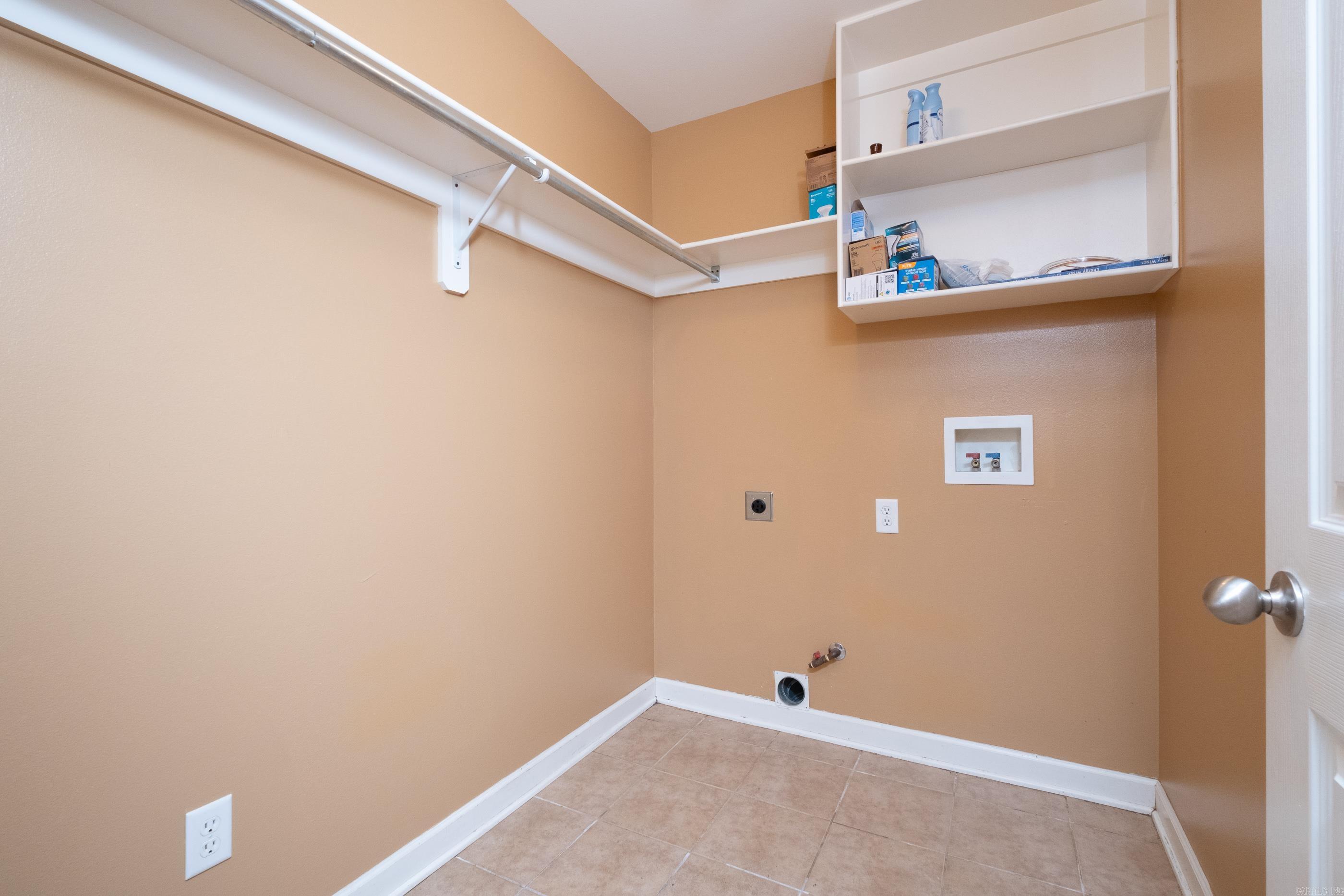 KENWOOD ESTATES - Residential