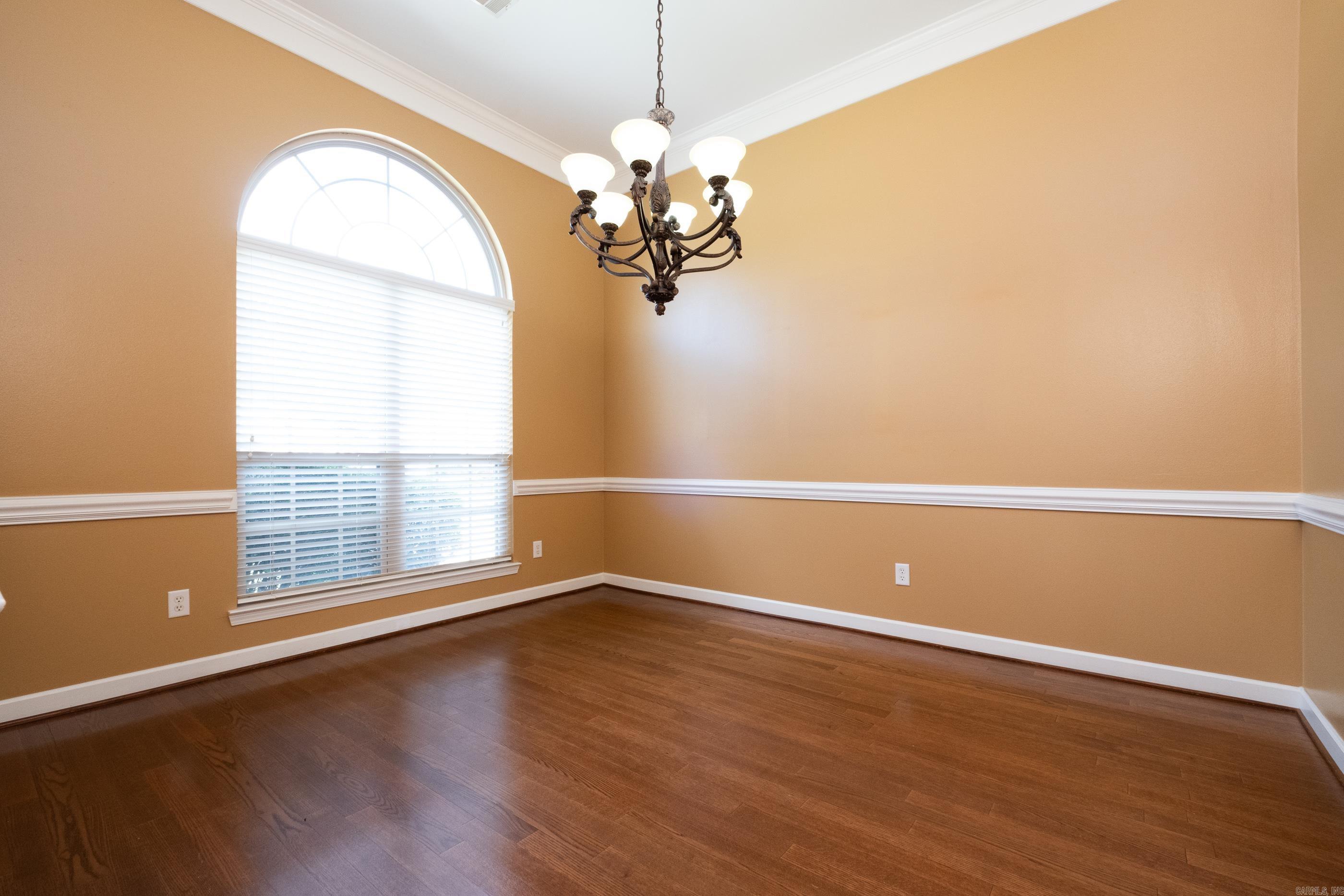 KENWOOD ESTATES - Residential