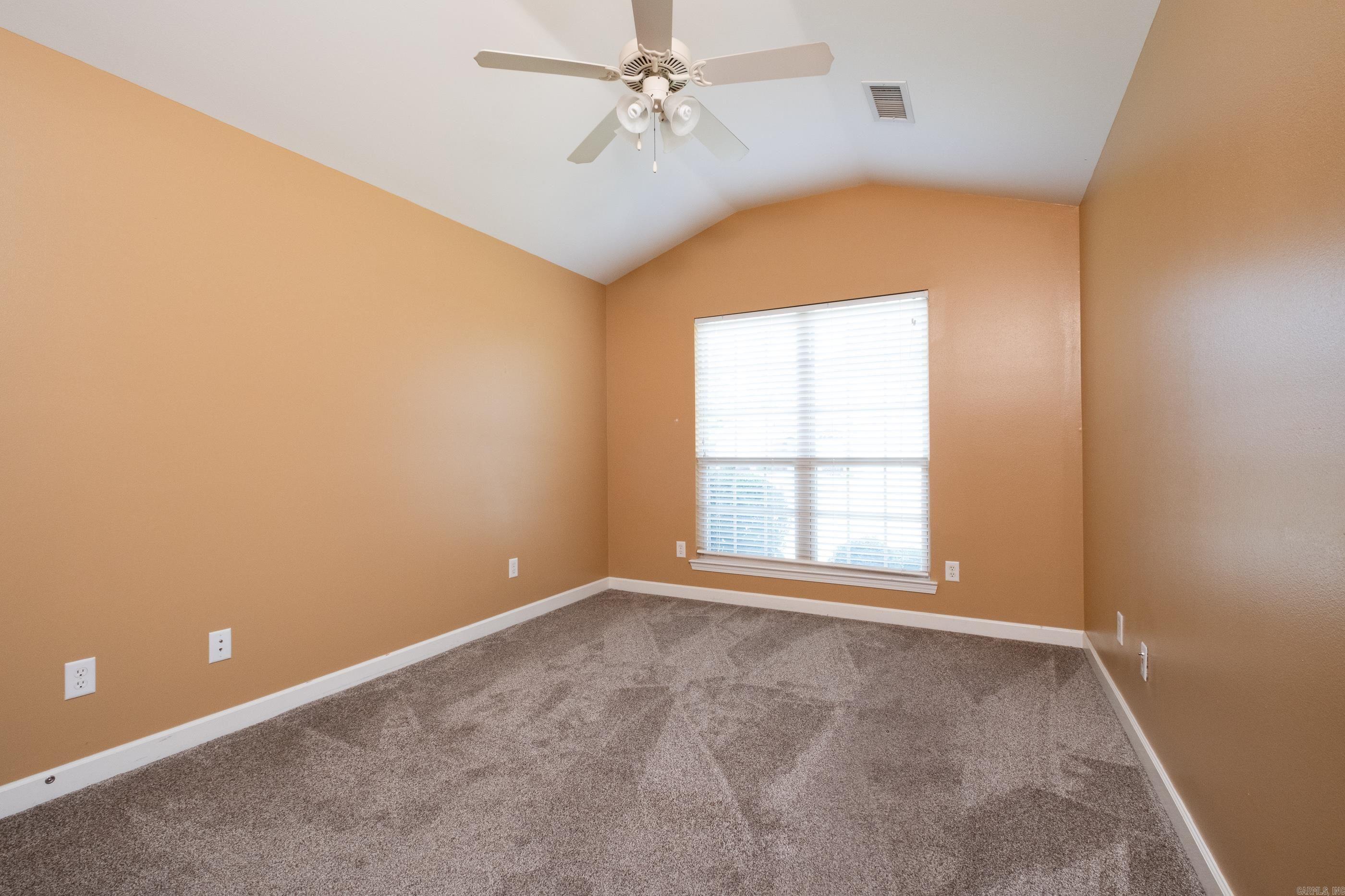 KENWOOD ESTATES - Residential