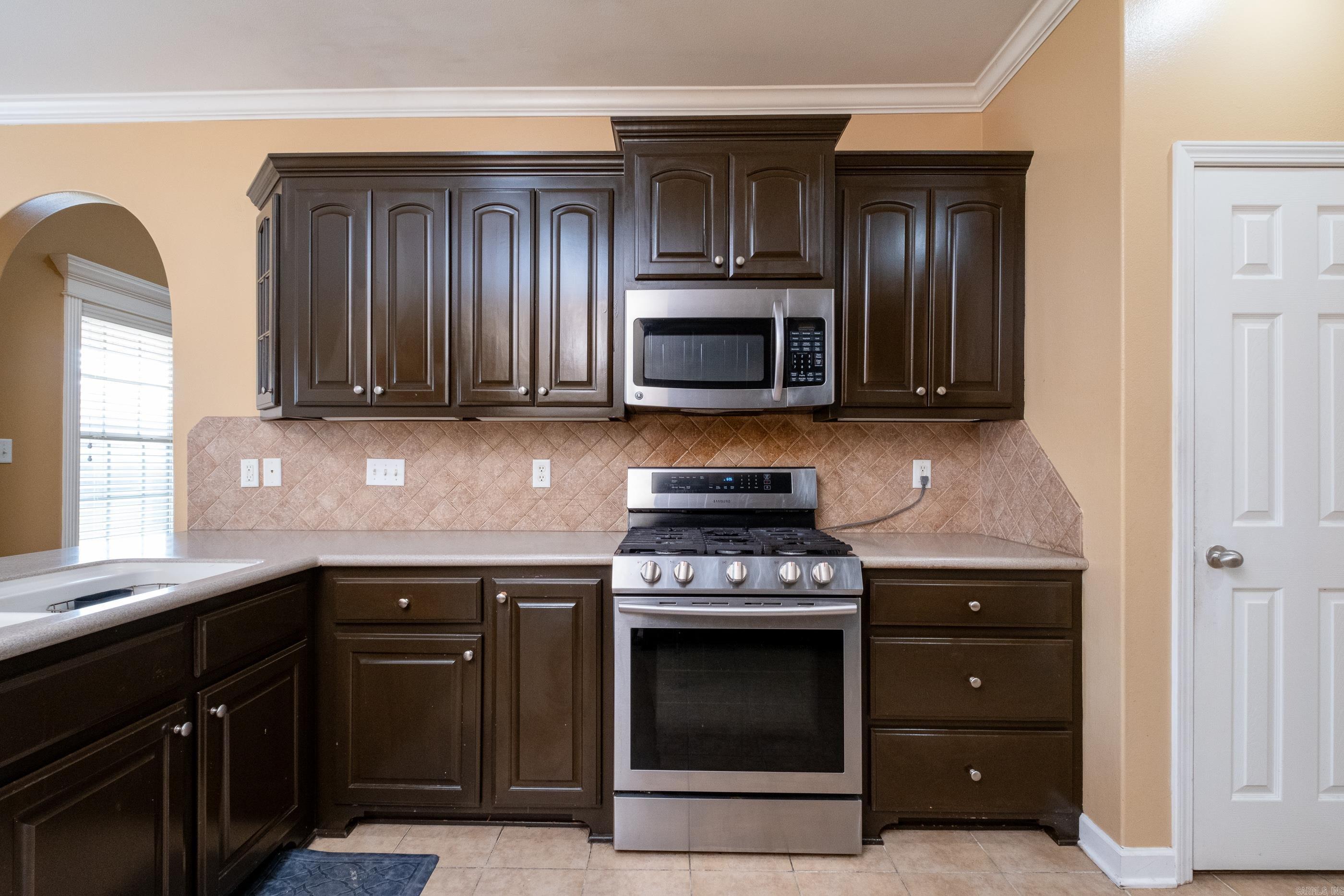 KENWOOD ESTATES - Residential