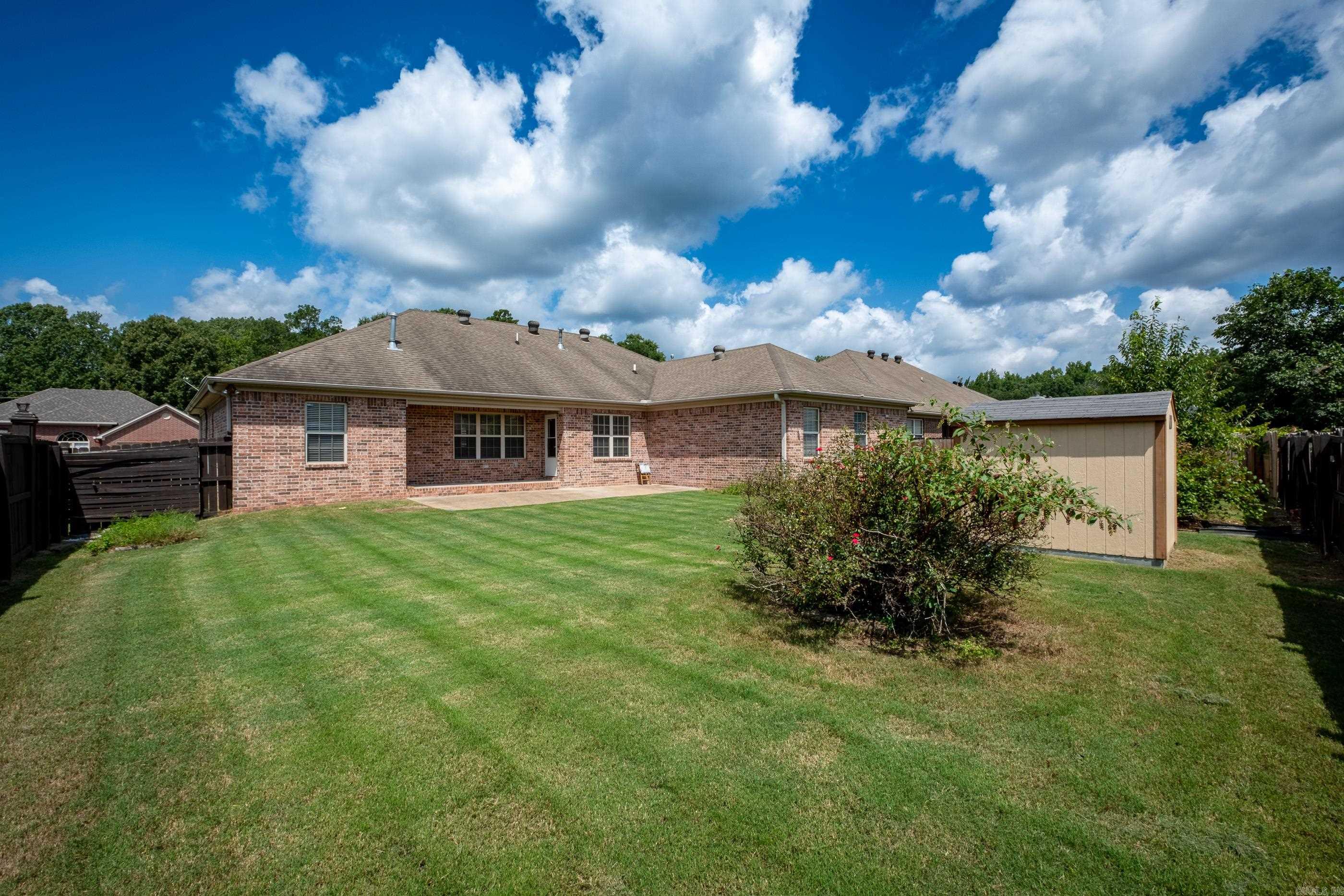 KENWOOD ESTATES - Residential