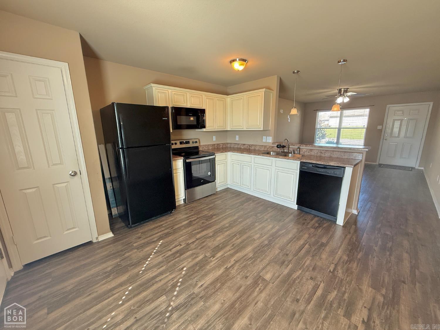 BROOKLAND HILLS - Residential