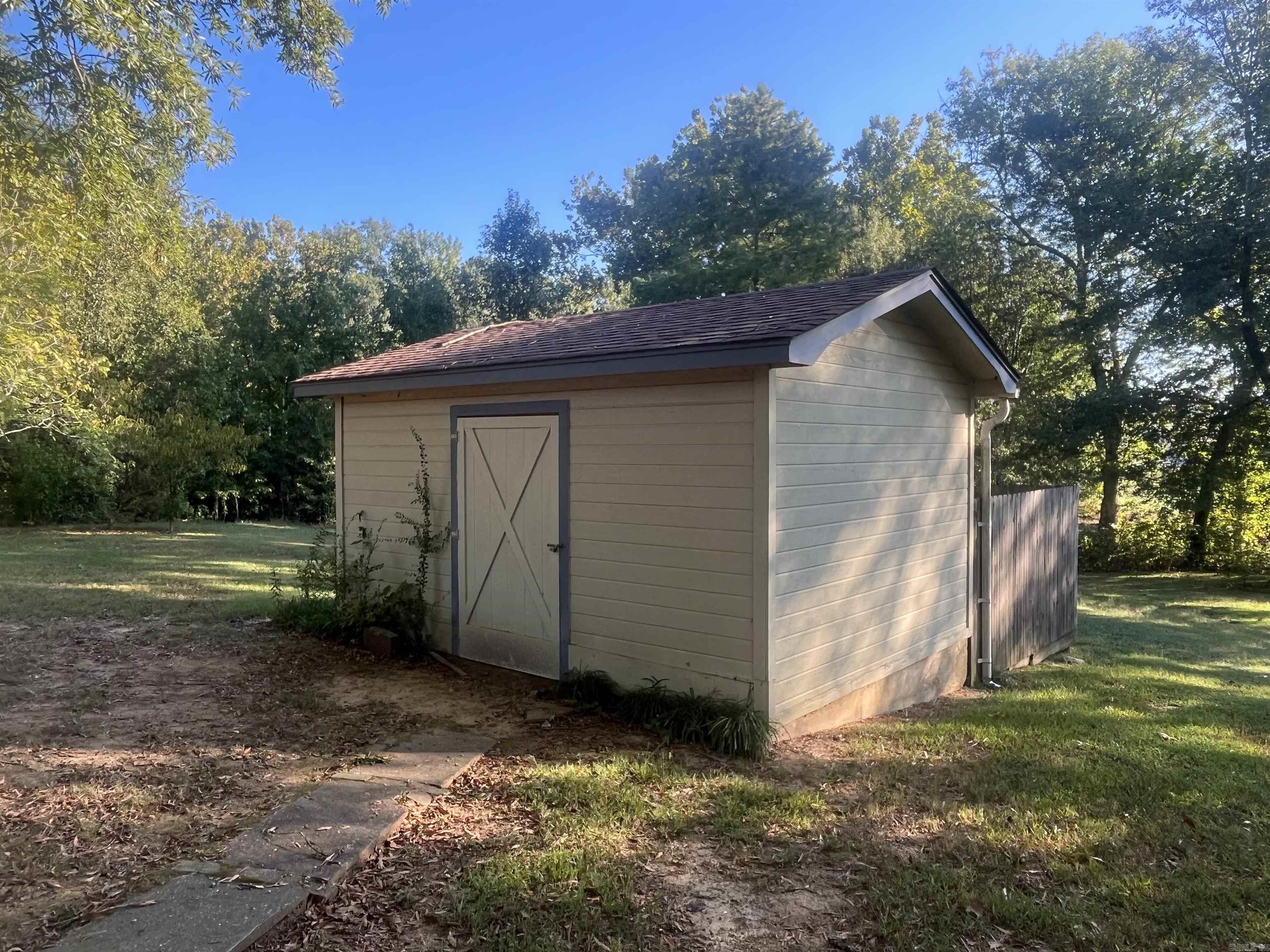 Tall Oaks - Residential
