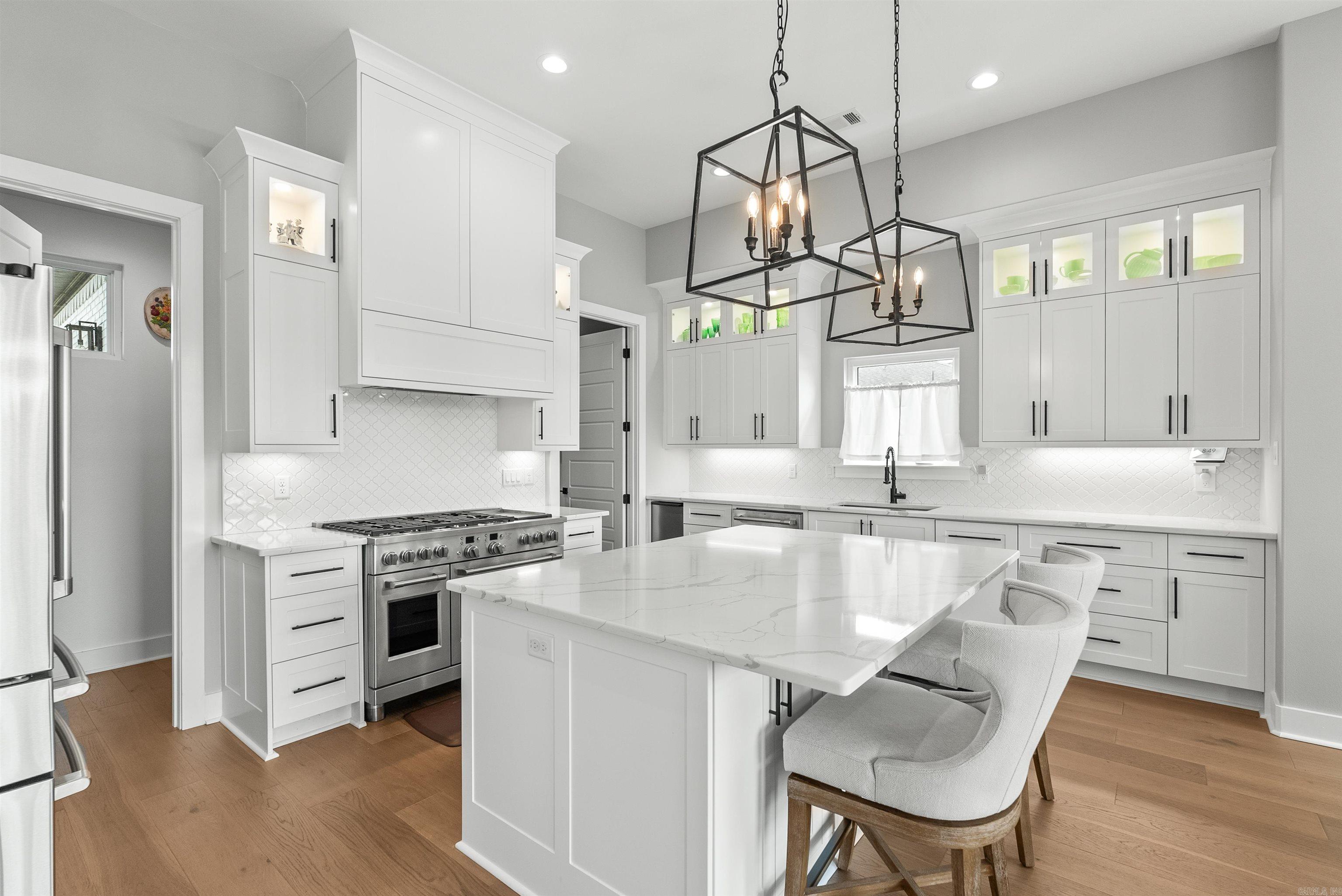 THE POINTE HURRICANE ESTATES - Residential
