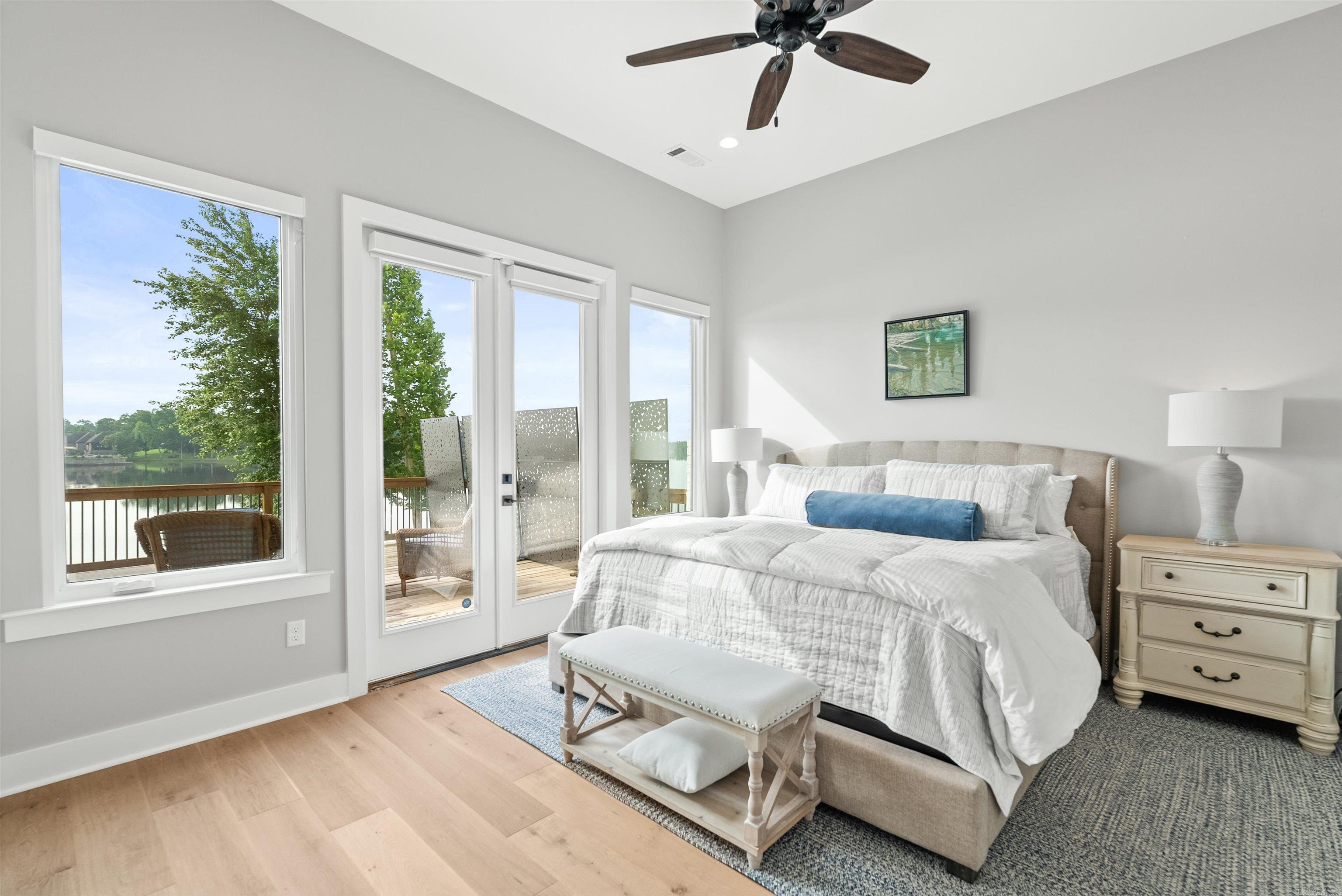 THE POINTE HURRICANE ESTATES - Residential