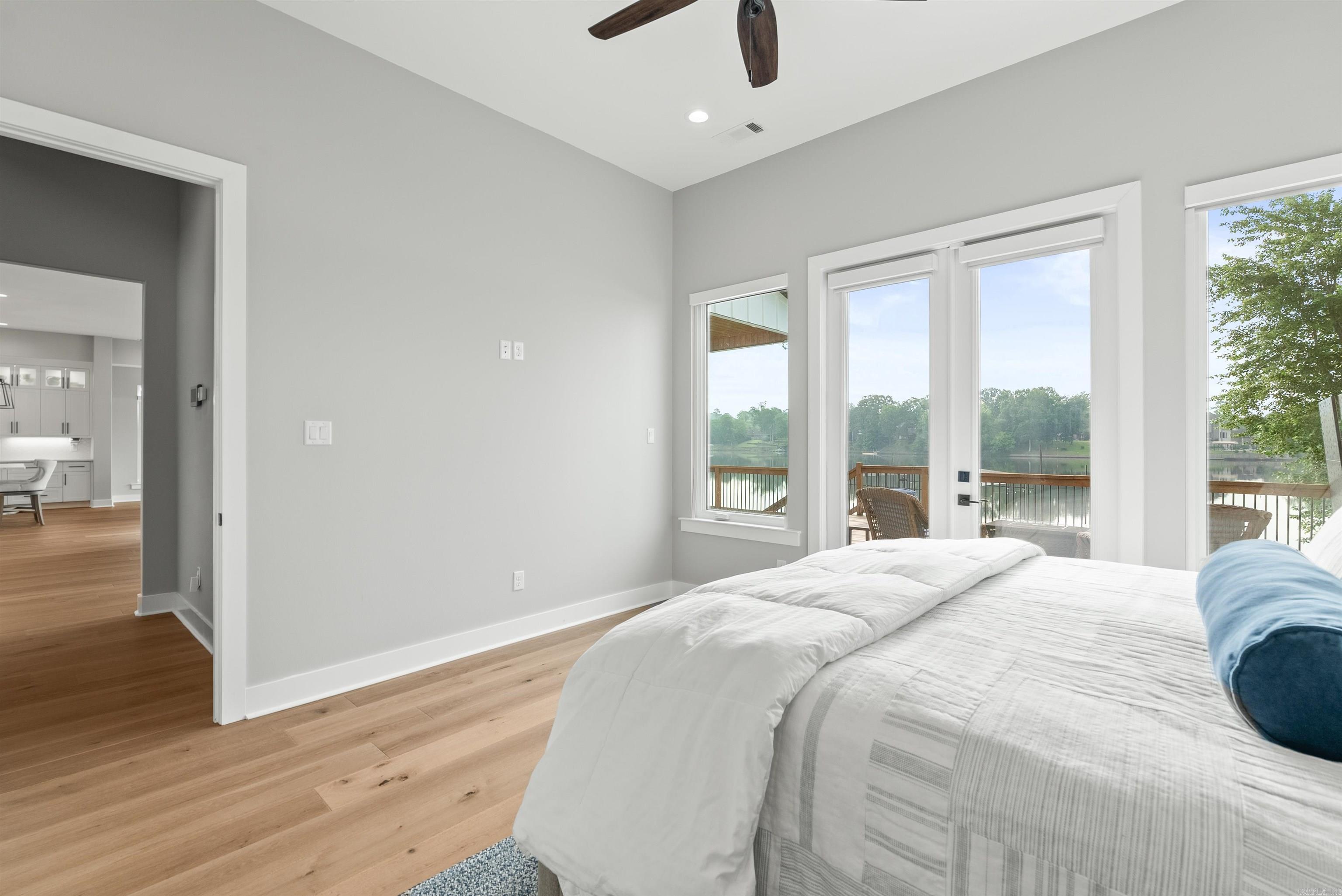THE POINTE HURRICANE ESTATES - Residential