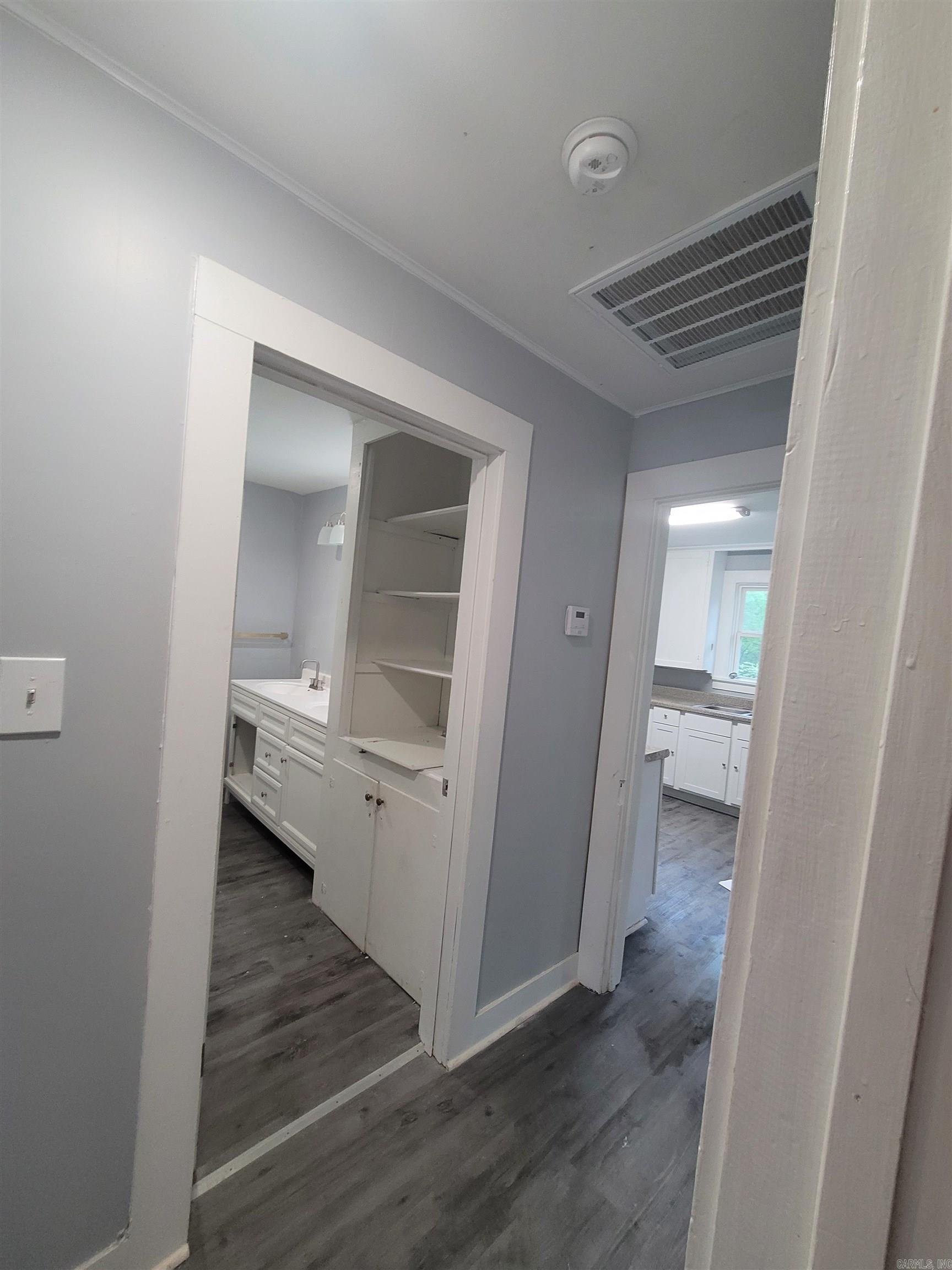 Moline - Residential Lease