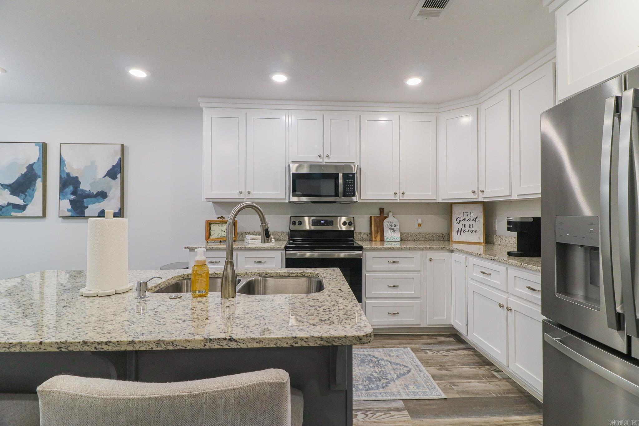 STELLA ESTATES - Residential