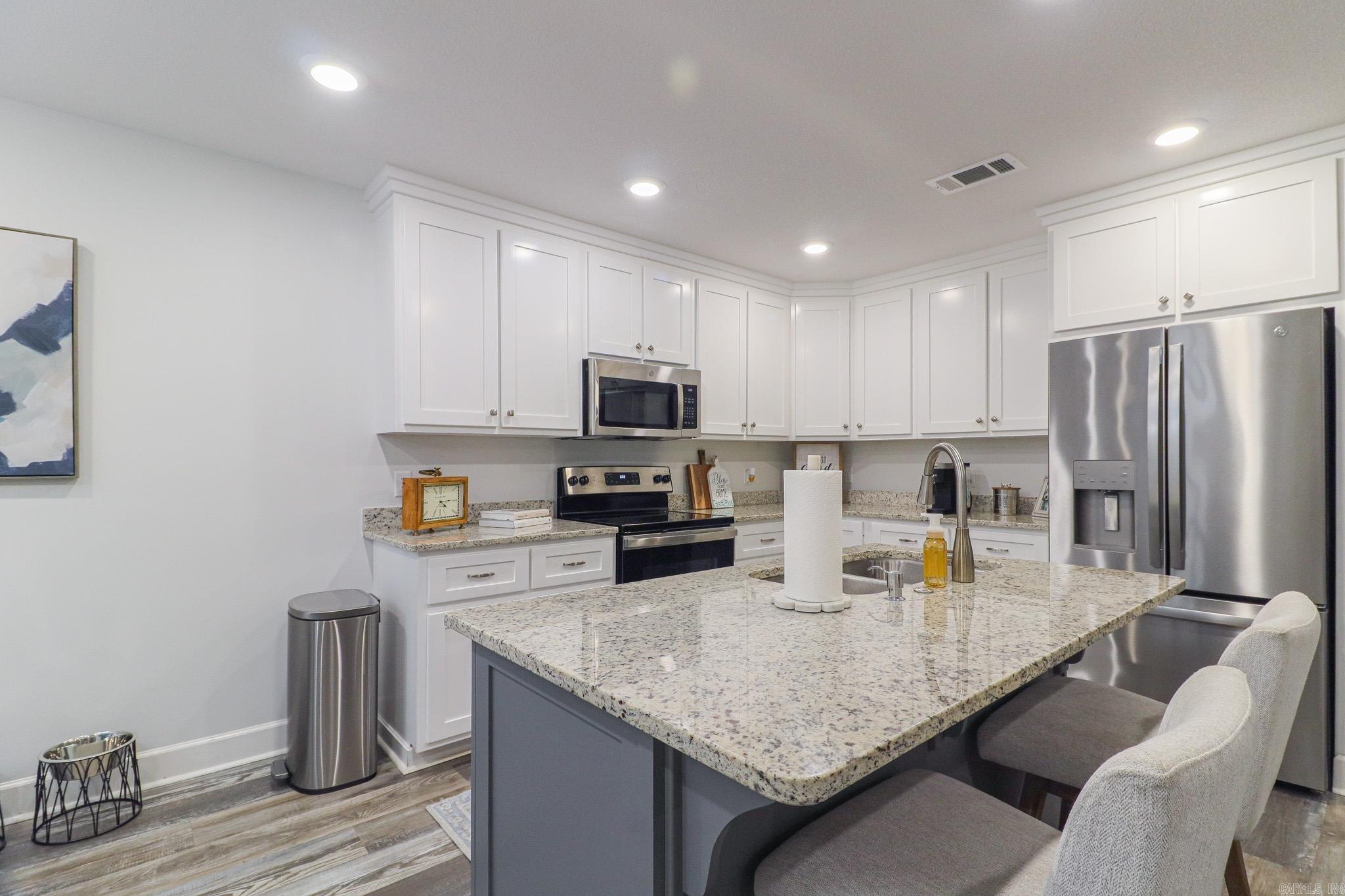 STELLA ESTATES - Residential