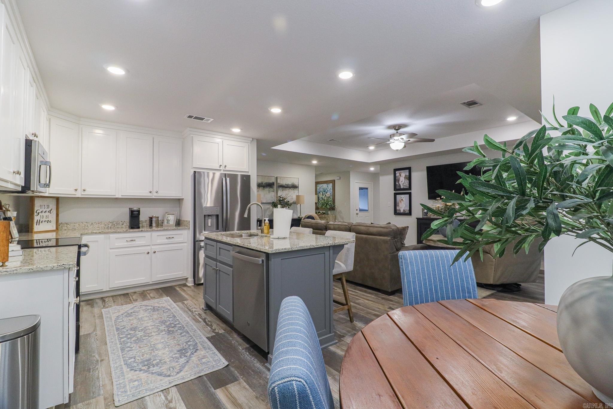 STELLA ESTATES - Residential