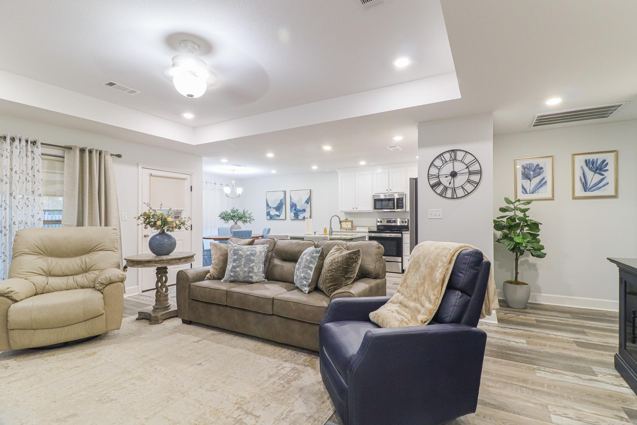 STELLA ESTATES - Residential