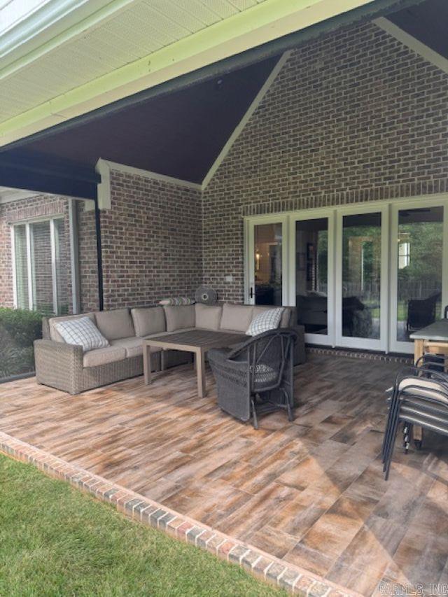 THE OAKS - Residential