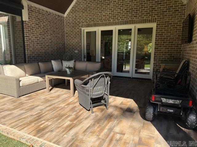 THE OAKS - Residential