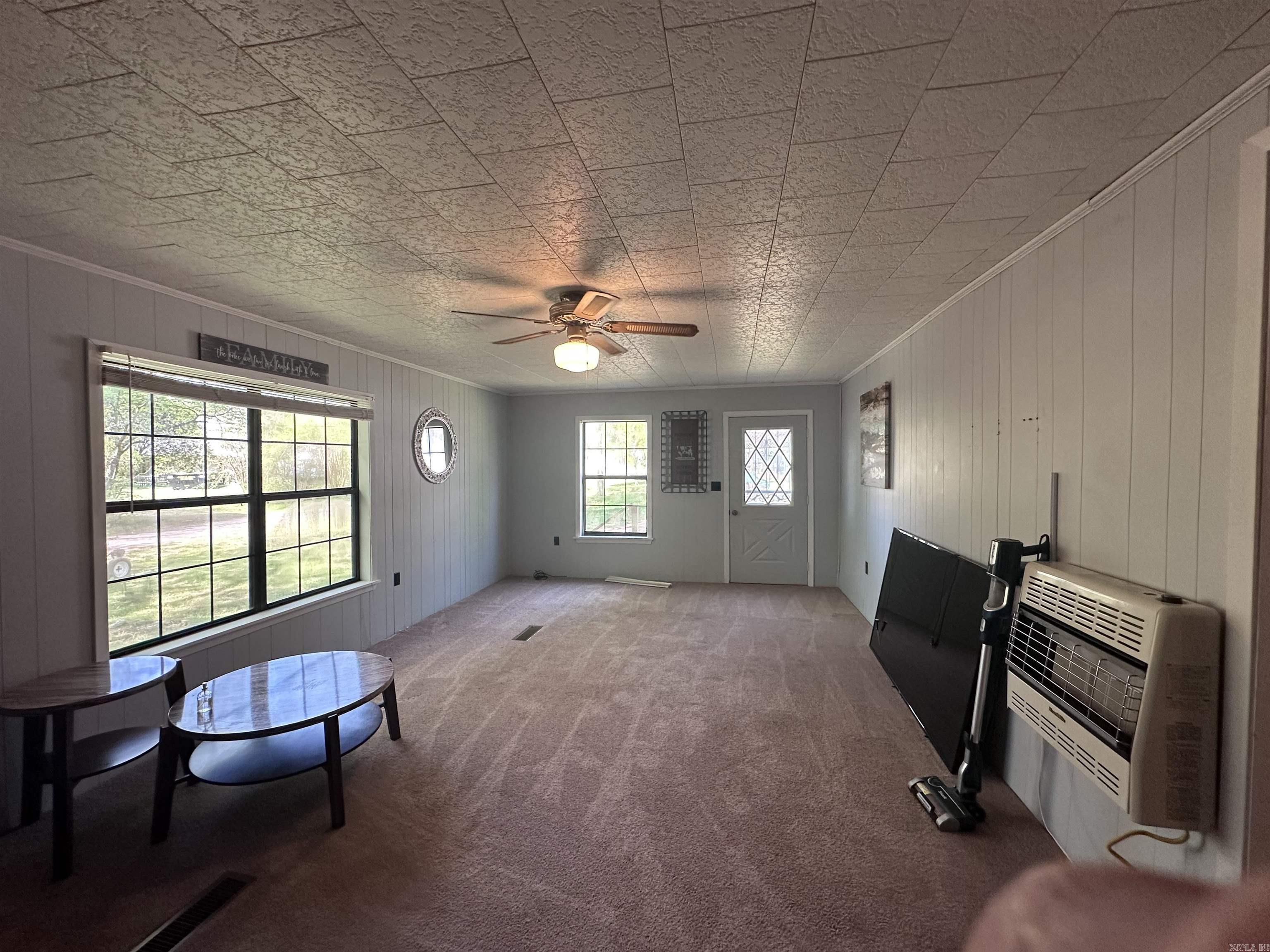 RAINBOW ISLAND - RIVER - Residential