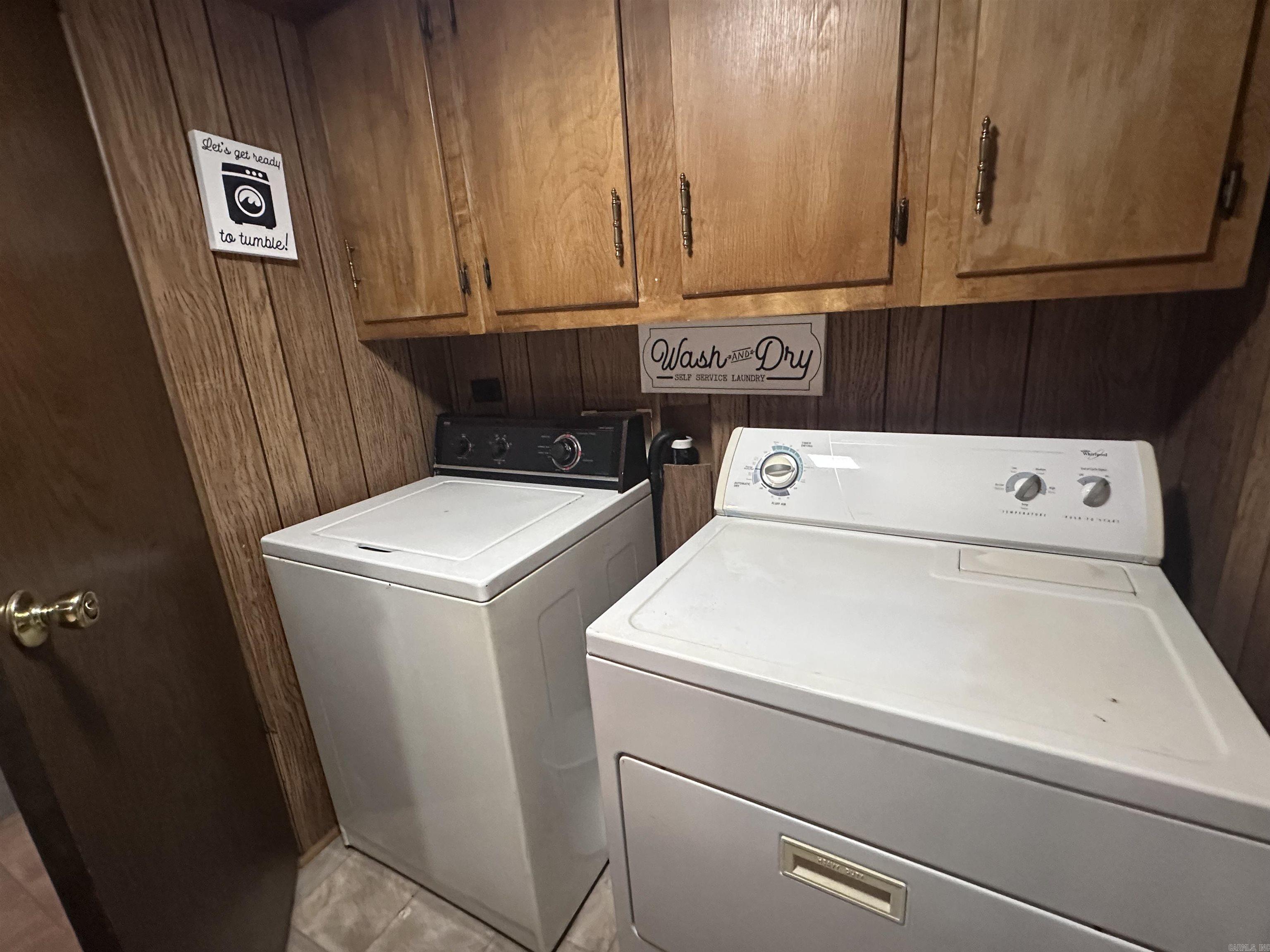 RAINBOW ISLAND - RIVER - Residential