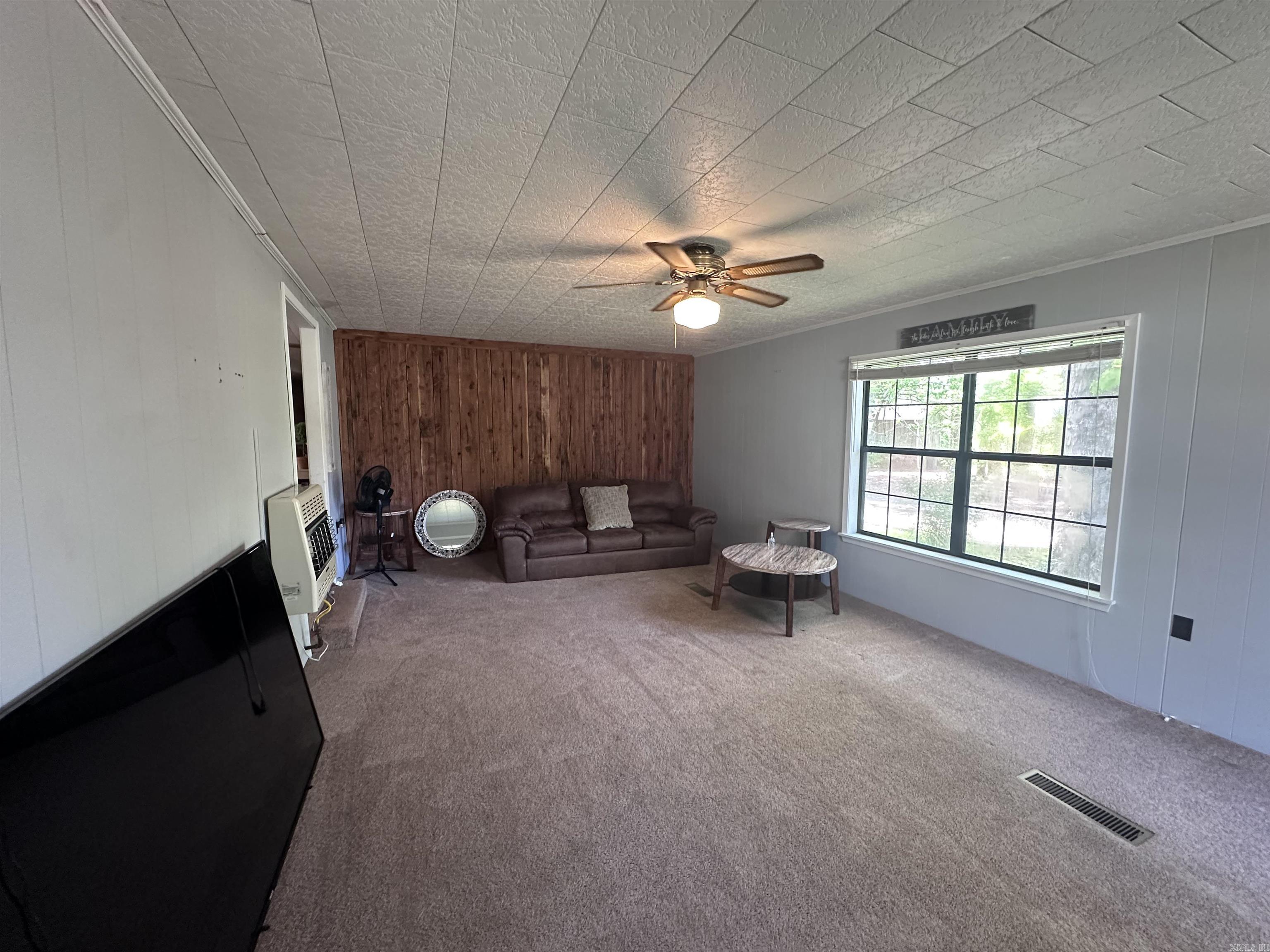 RAINBOW ISLAND - RIVER - Residential