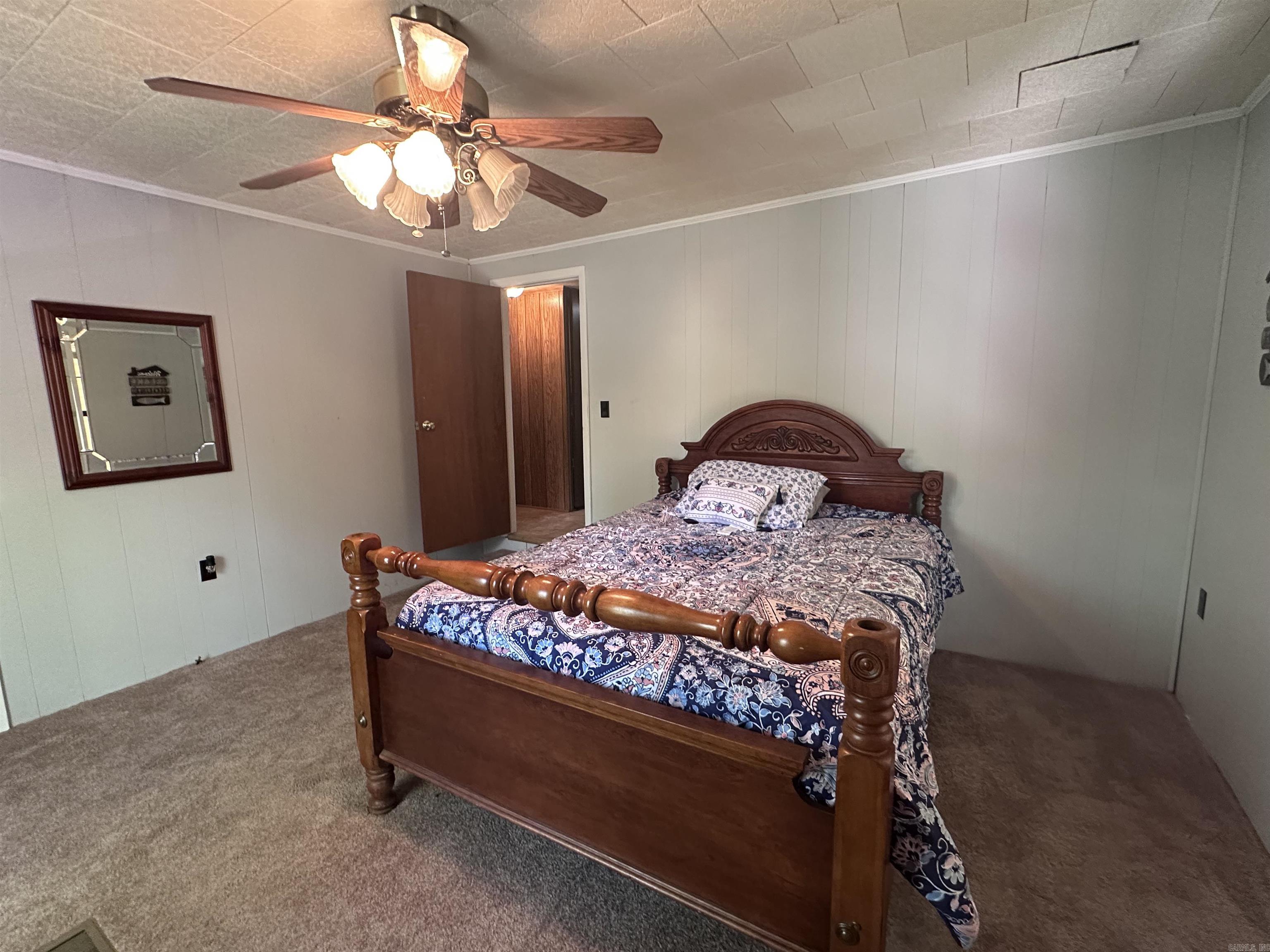 RAINBOW ISLAND - RIVER - Residential