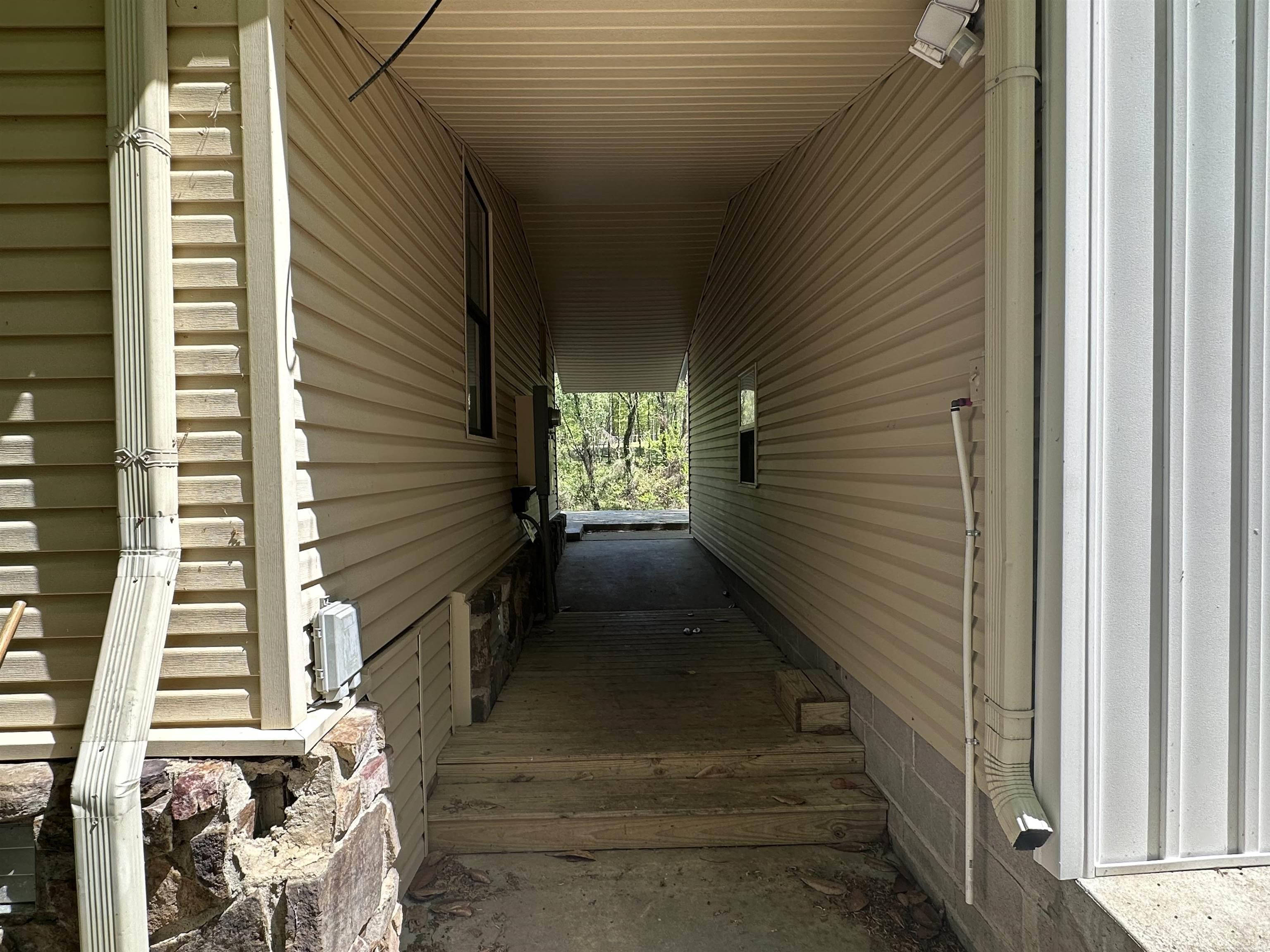 RAINBOW ISLAND - RIVER - Residential