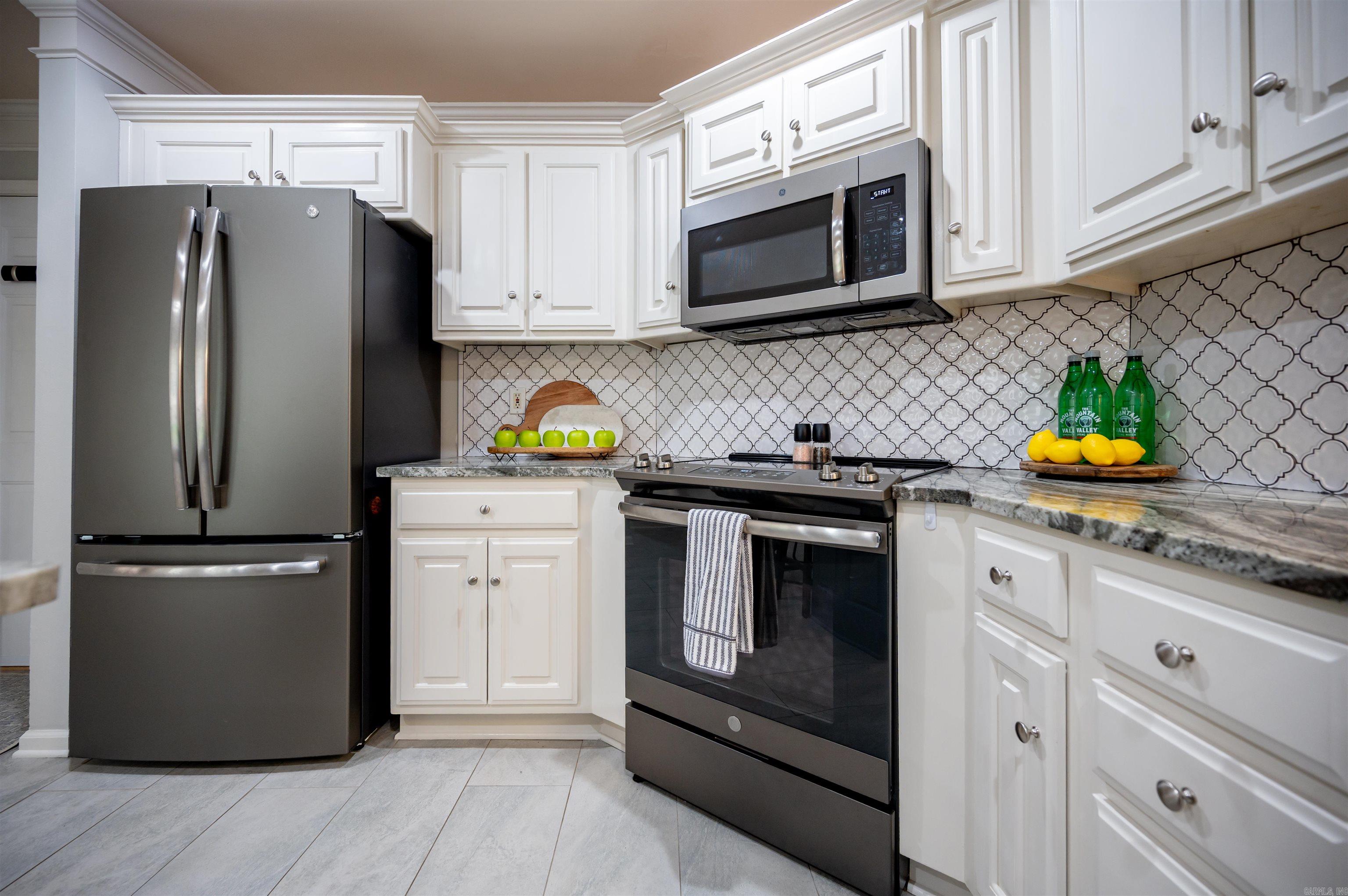 GAP CREEK THE MEADOWS - Residential