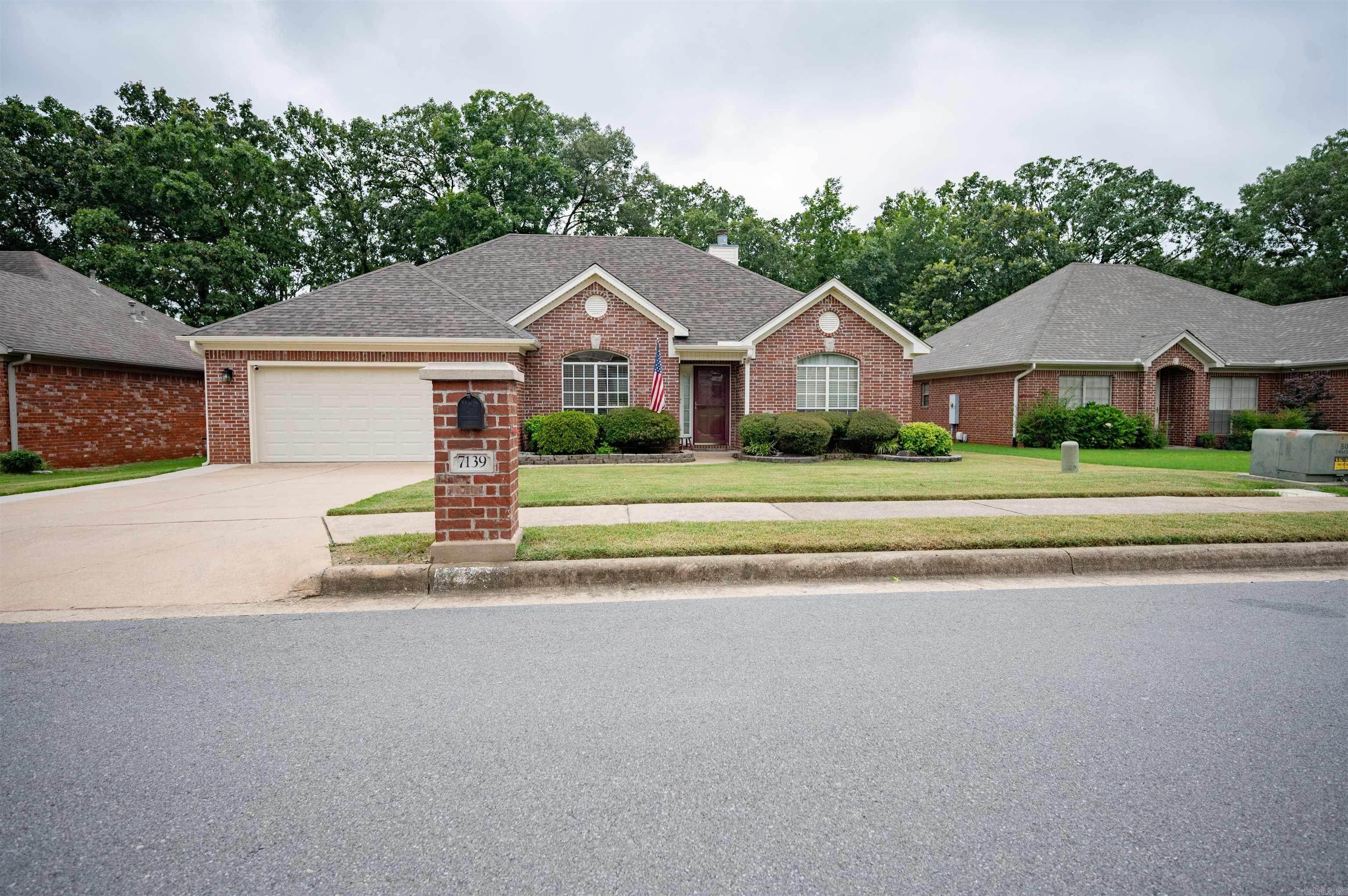 GAP CREEK THE MEADOWS - Residential