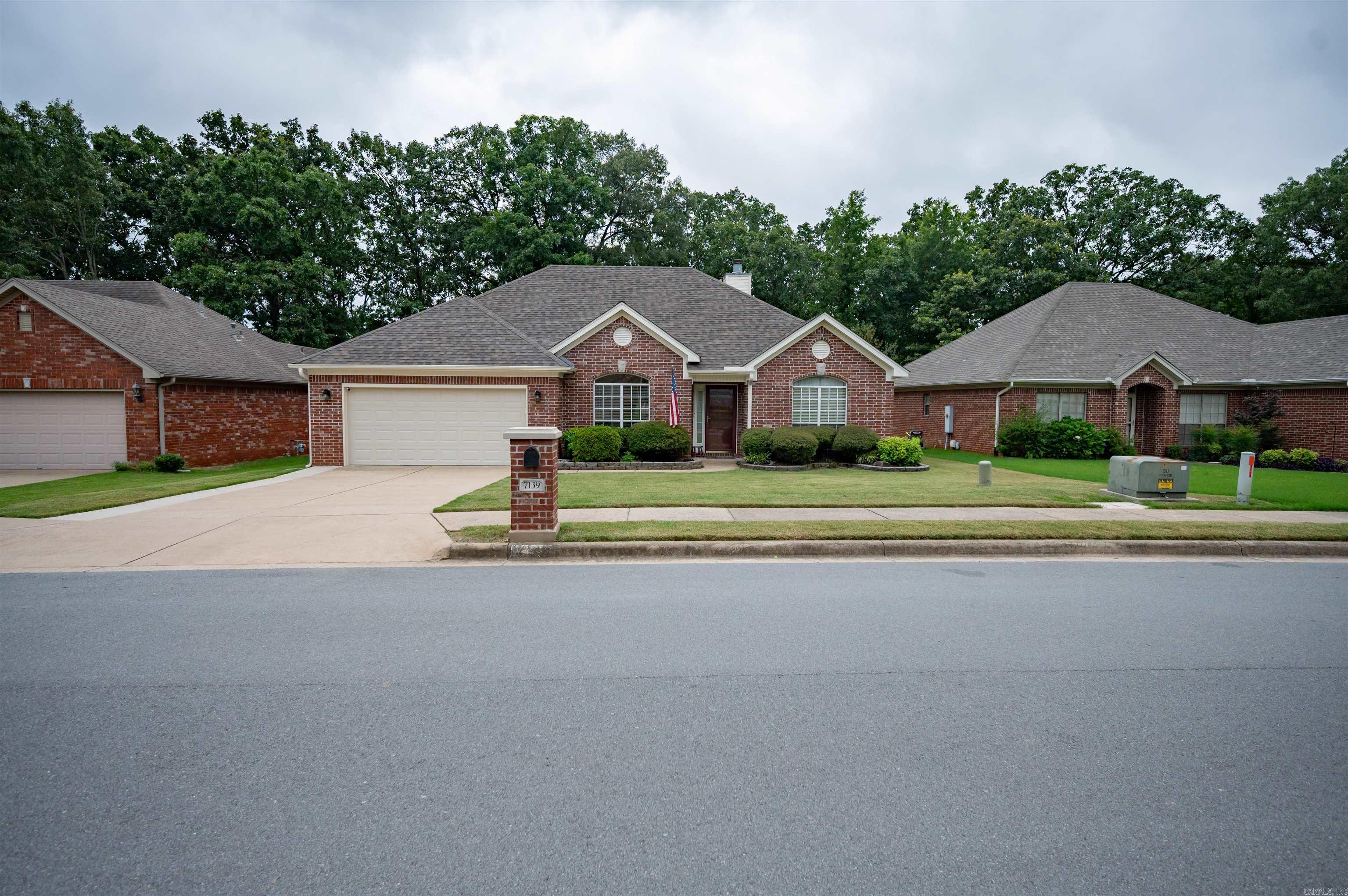 GAP CREEK THE MEADOWS - Residential