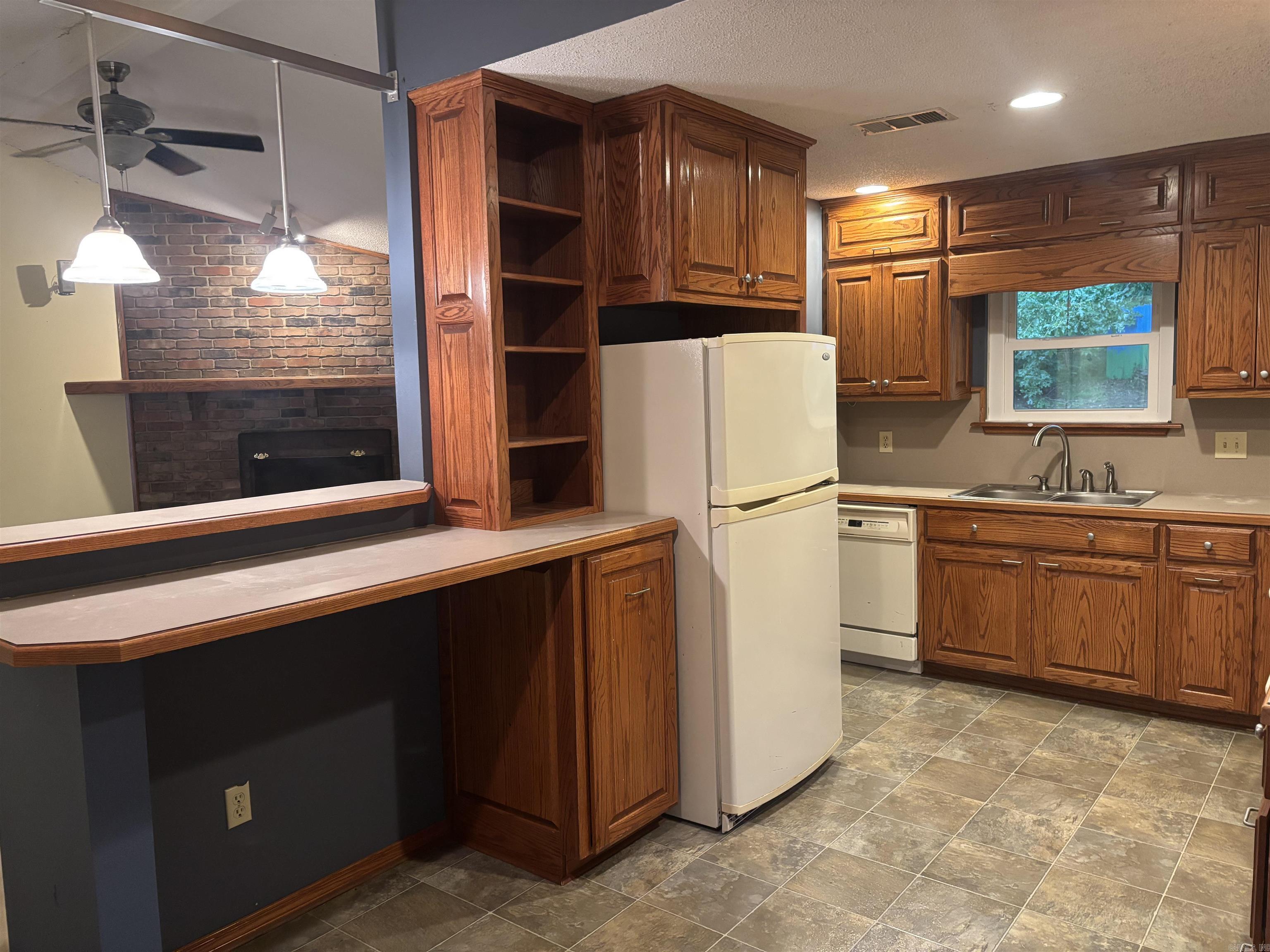 KINGSPARK TO COOK MTN VIL - Residential