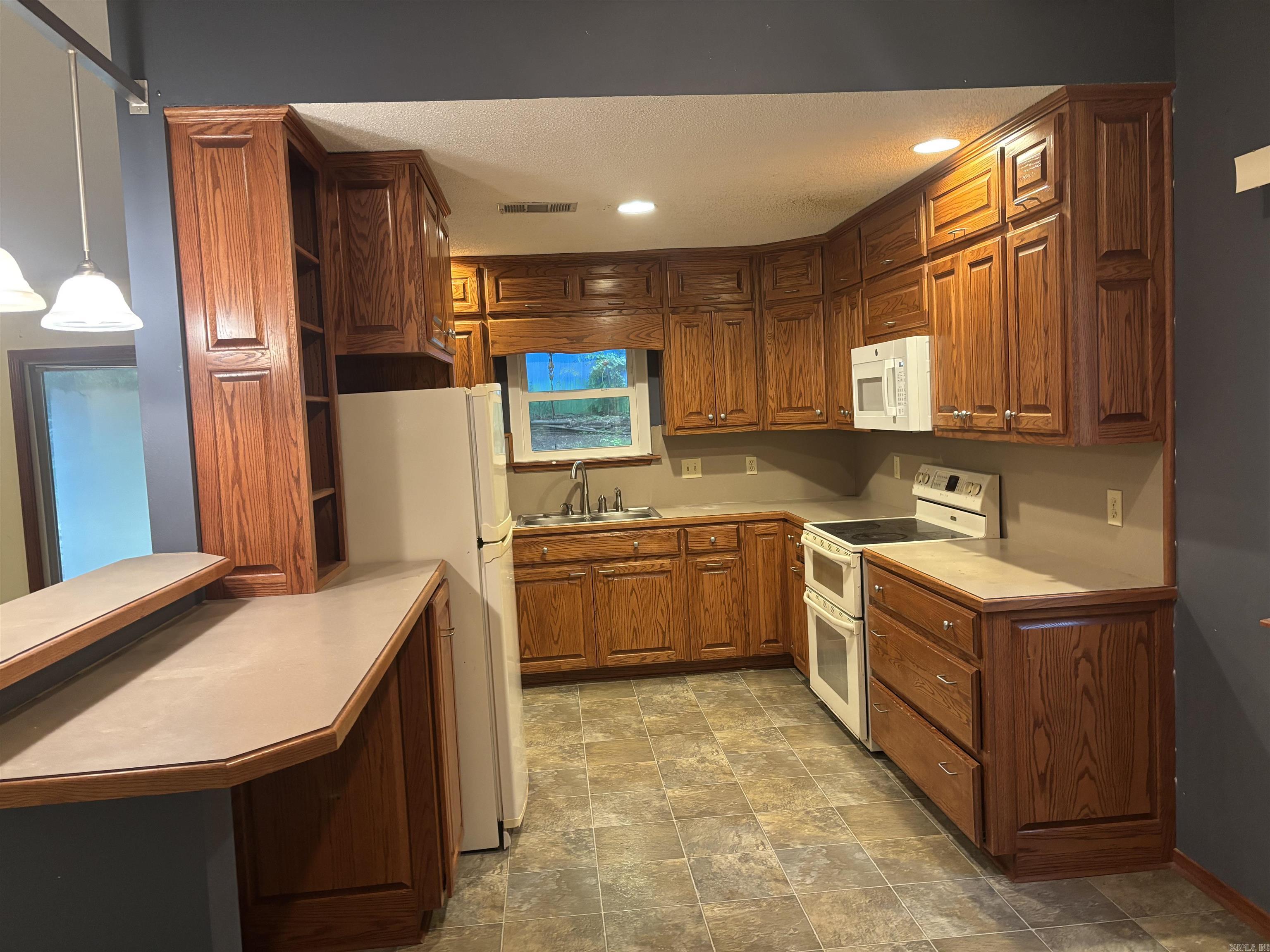 KINGSPARK TO COOK MTN VIL - Residential