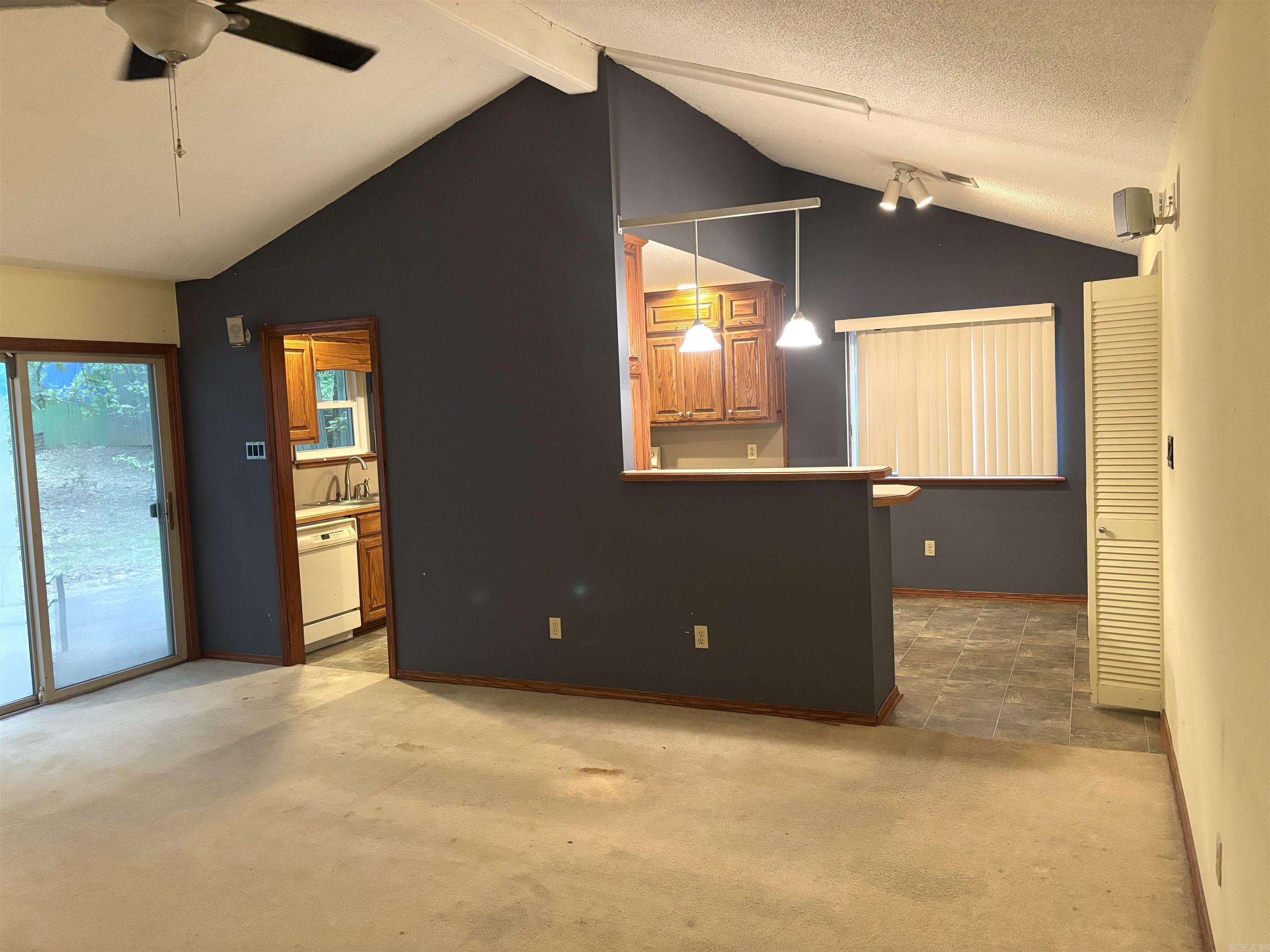 KINGSPARK TO COOK MTN VIL - Residential