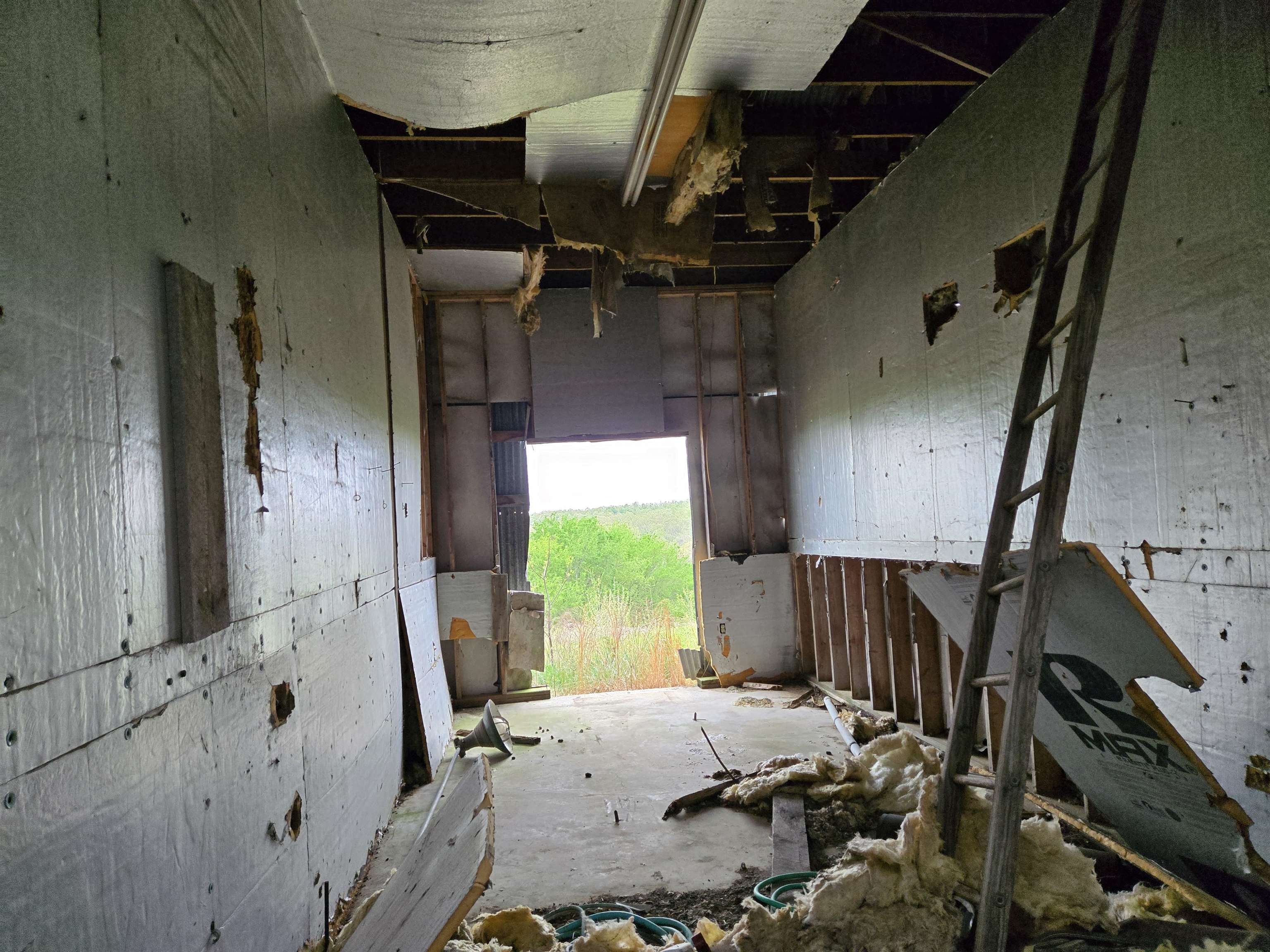 Metes & Bounds - Land