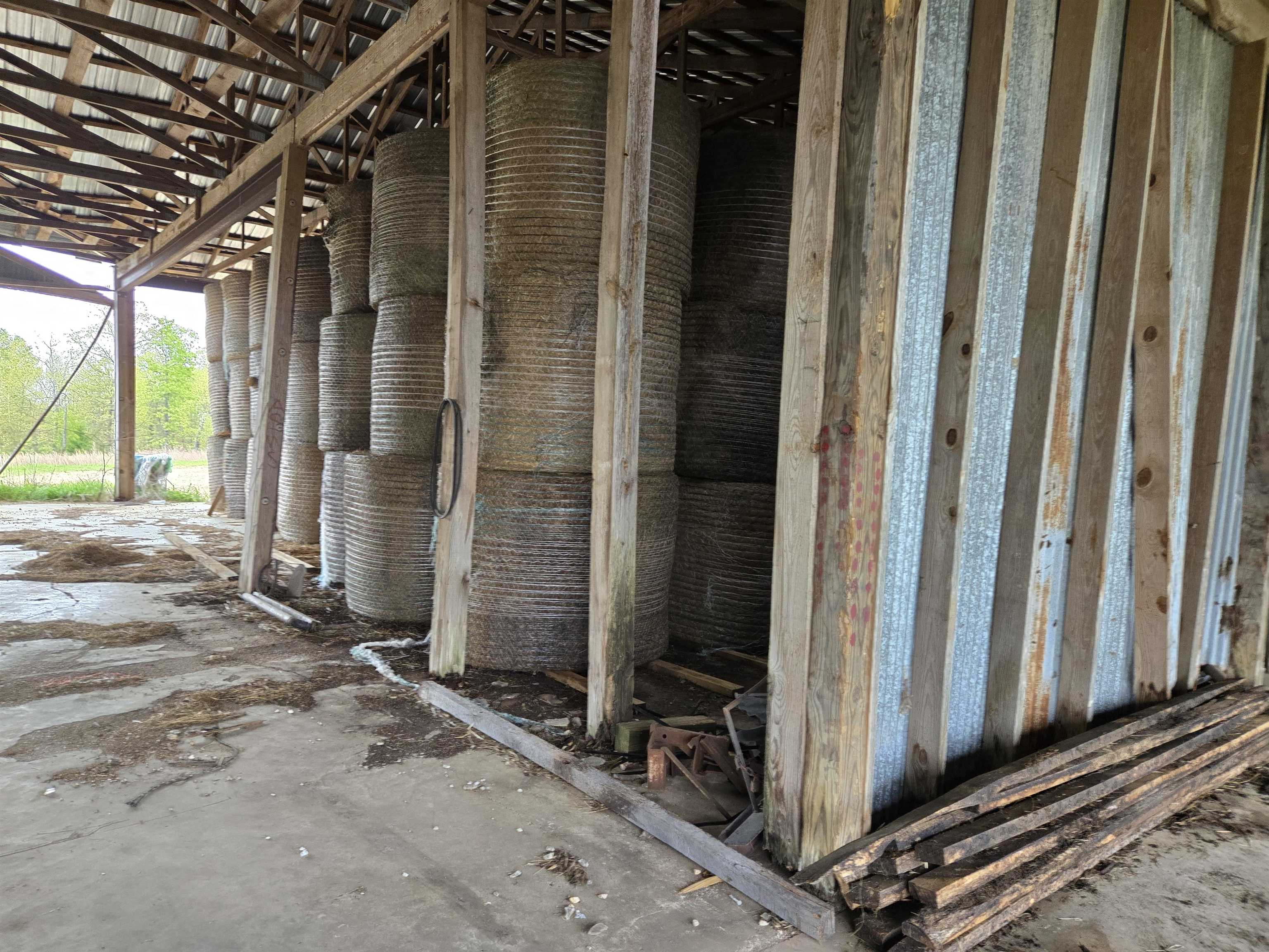 Metes & Bounds - Land