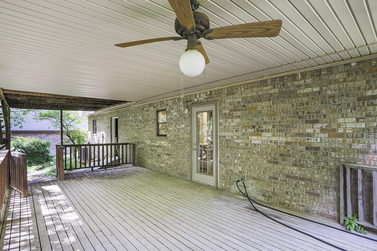 LEAWOOD MANOR - Residential