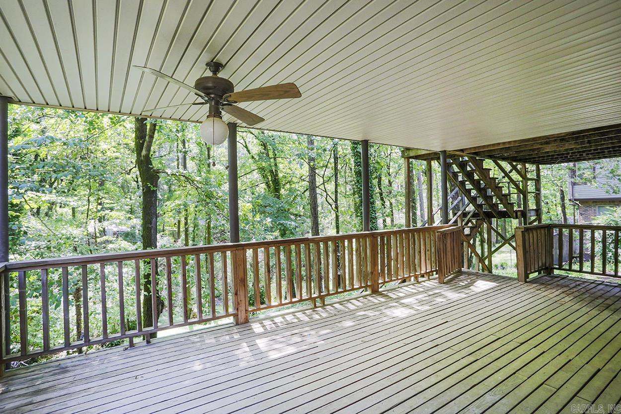 LEAWOOD MANOR - Residential