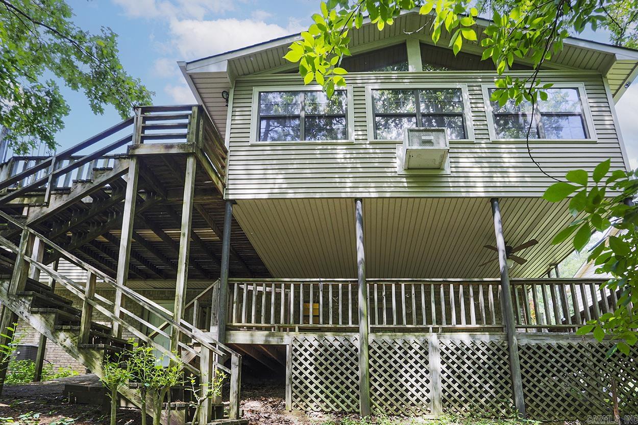 LEAWOOD MANOR - Residential
