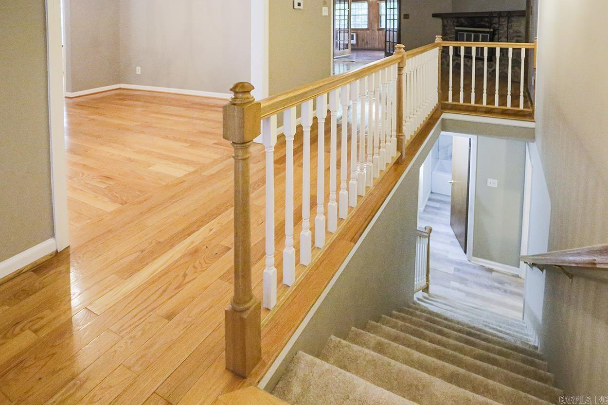 LEAWOOD MANOR - Residential