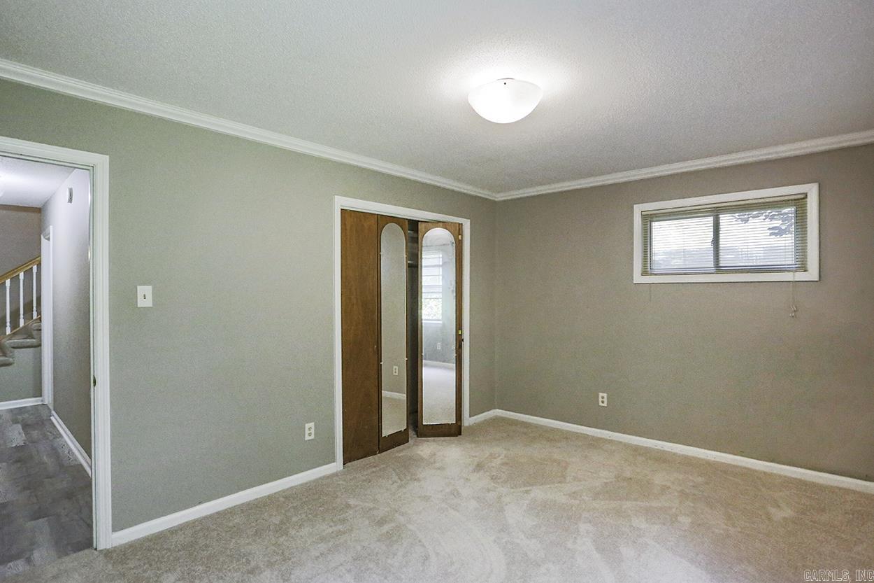 LEAWOOD MANOR - Residential