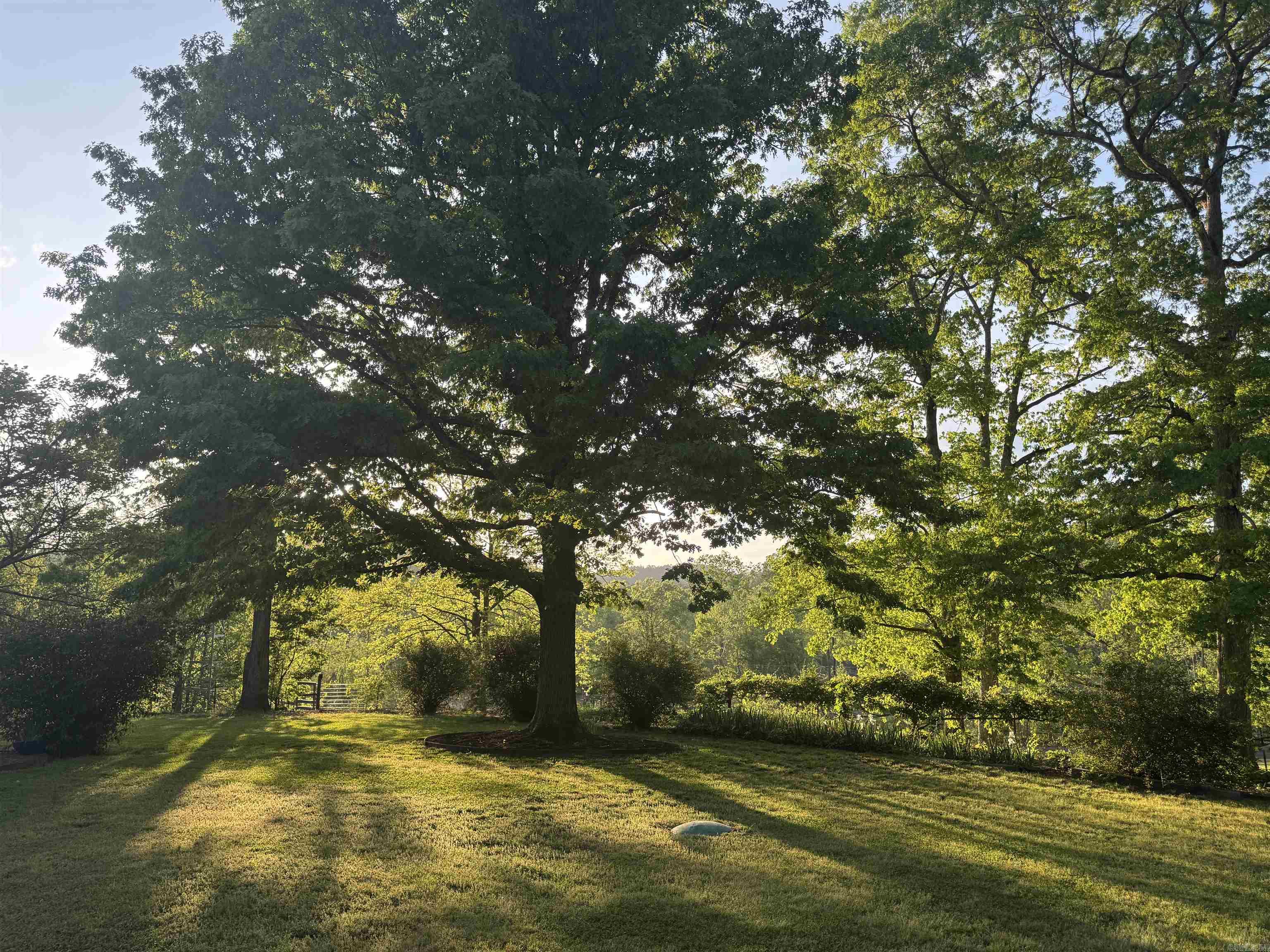 LONSDALE, TOWN OF - Residential