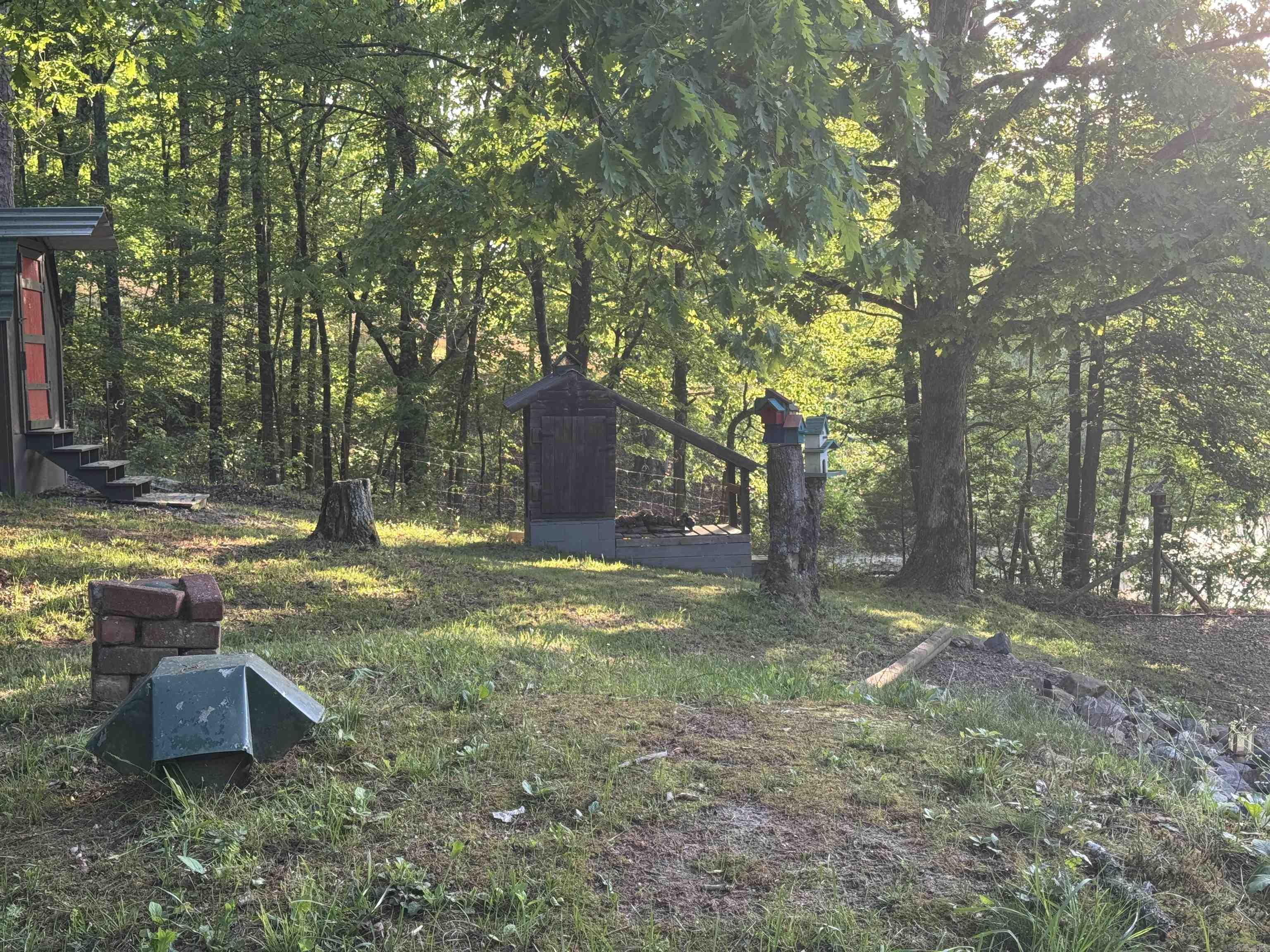 LONSDALE, TOWN OF - Residential