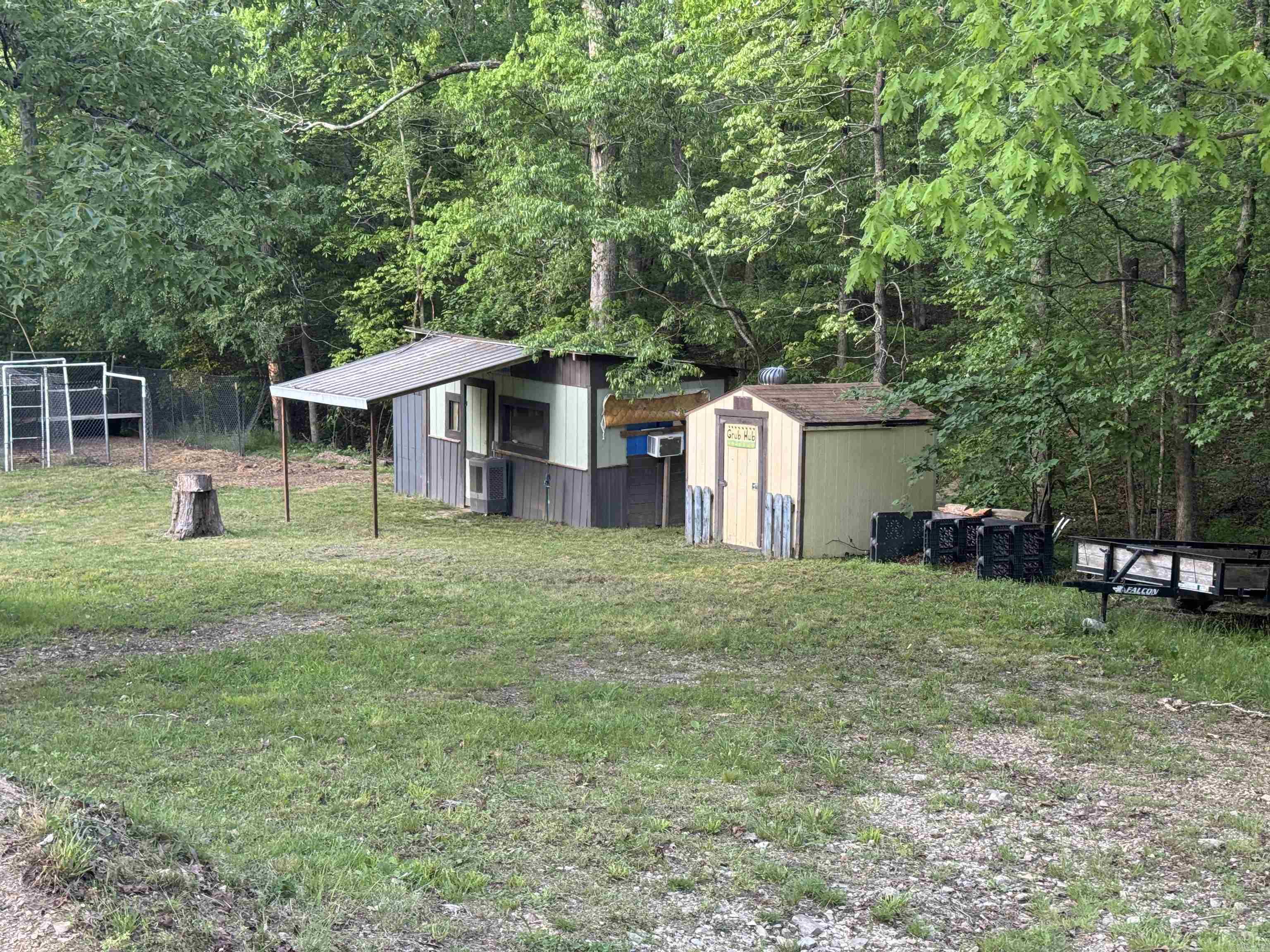 LONSDALE, TOWN OF - Residential